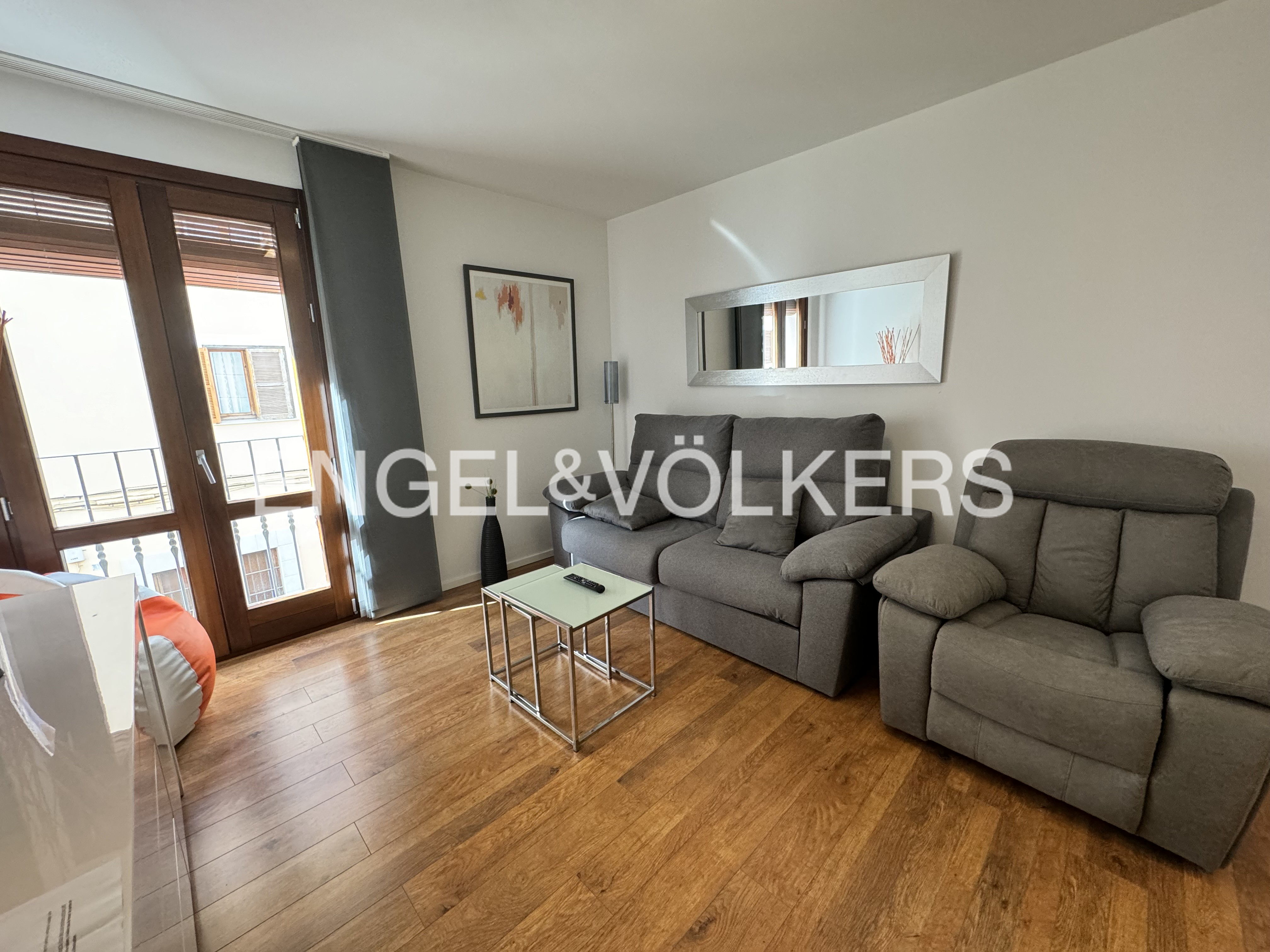 Central flat with parking in Dénia FROM MAY