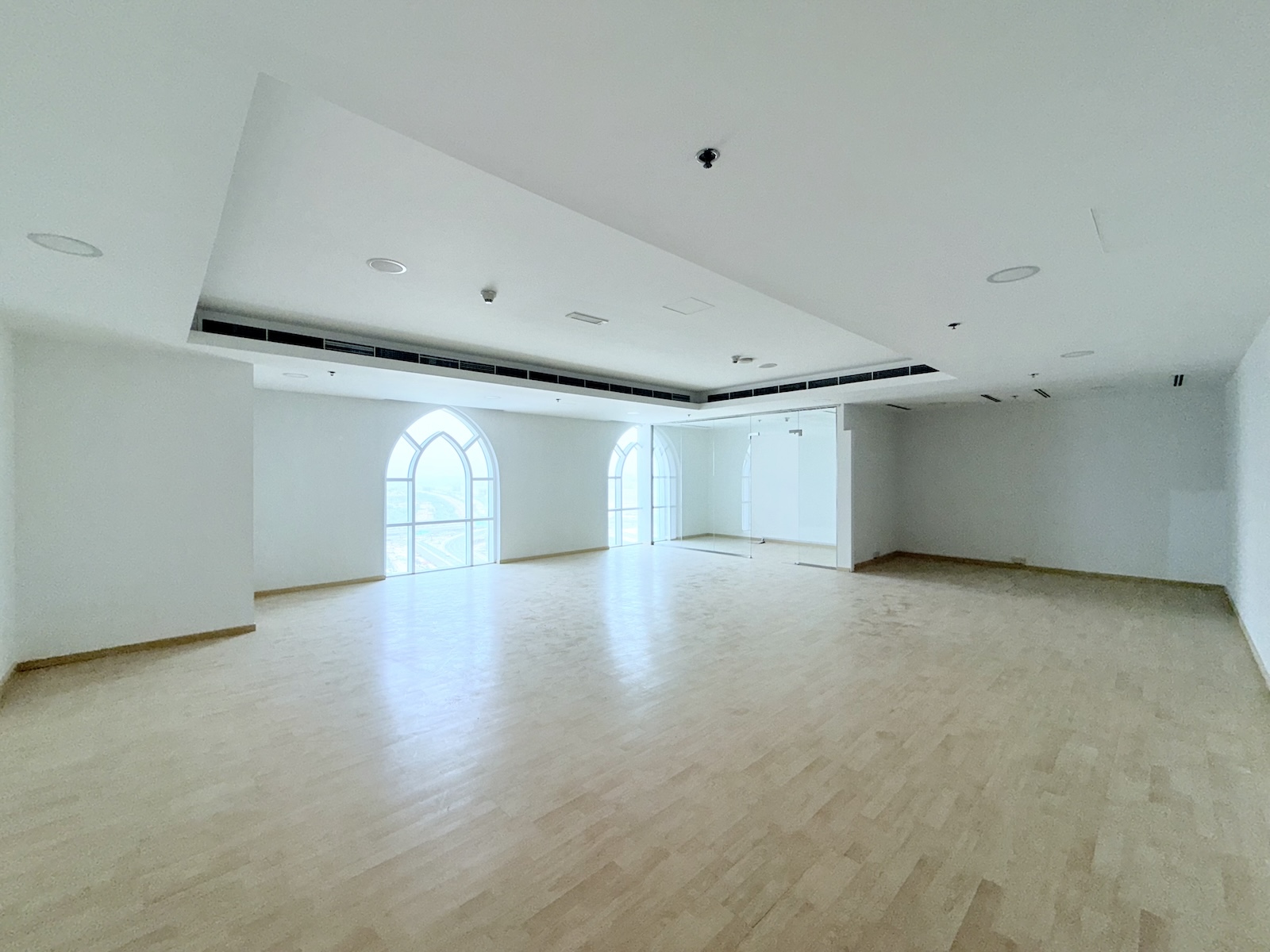 8.5% Expected ROI | High Floor Stunning View