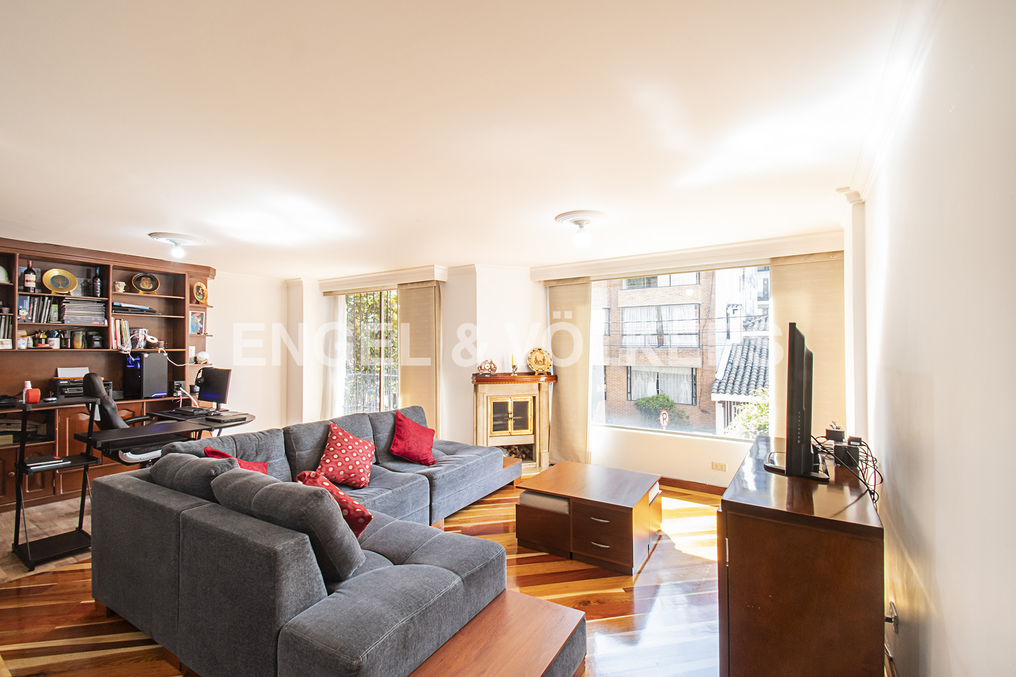 Apartamento con balcón para venta en Santa Ana Occidental