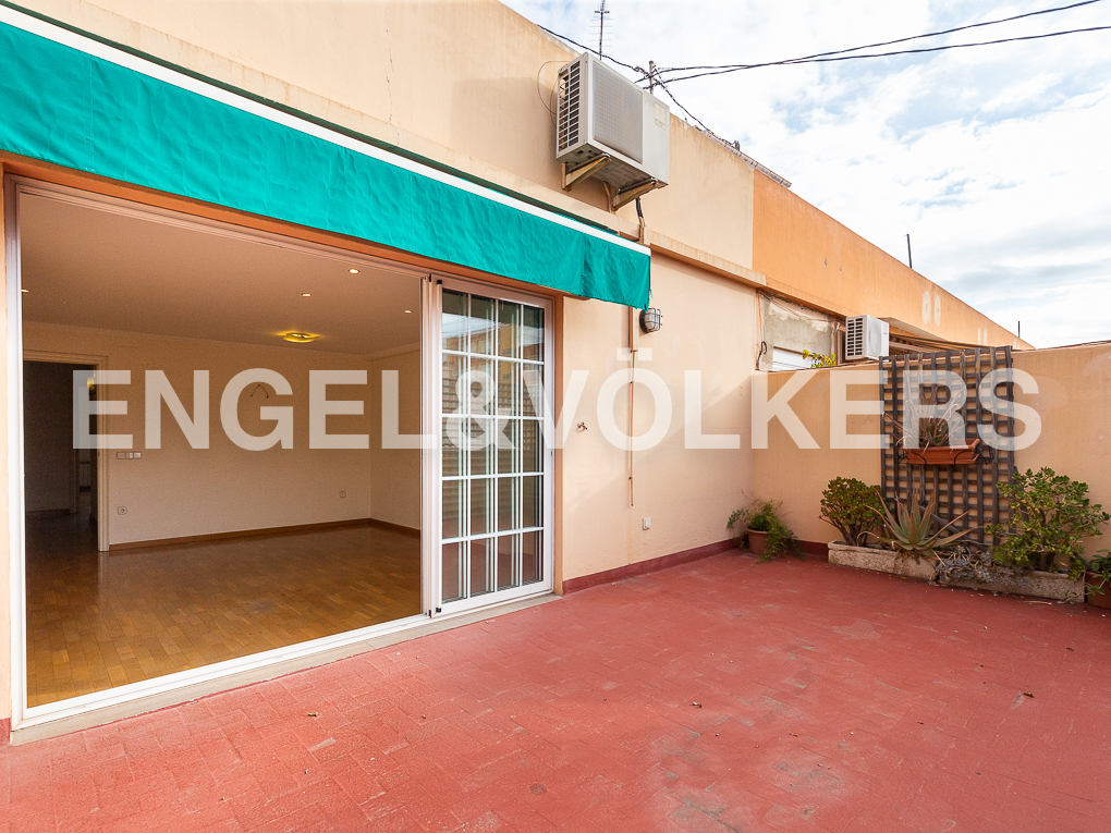 Fantastic apartment with terrace in "Patraix"