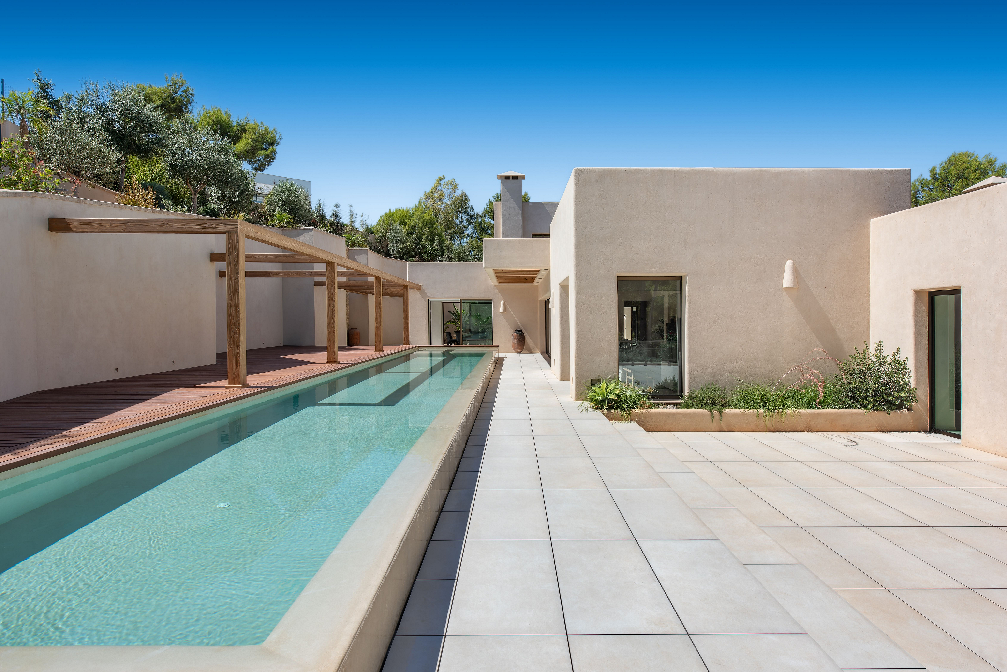 Architecture, space and nature – just a few steps from the sea