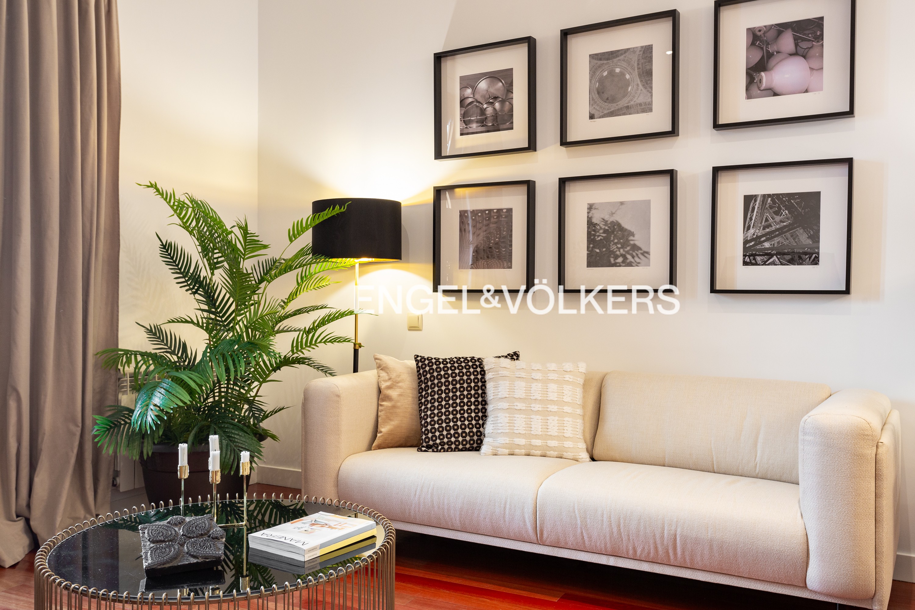 Stunning two bedroom apartment for rent in Claudio Coello street
