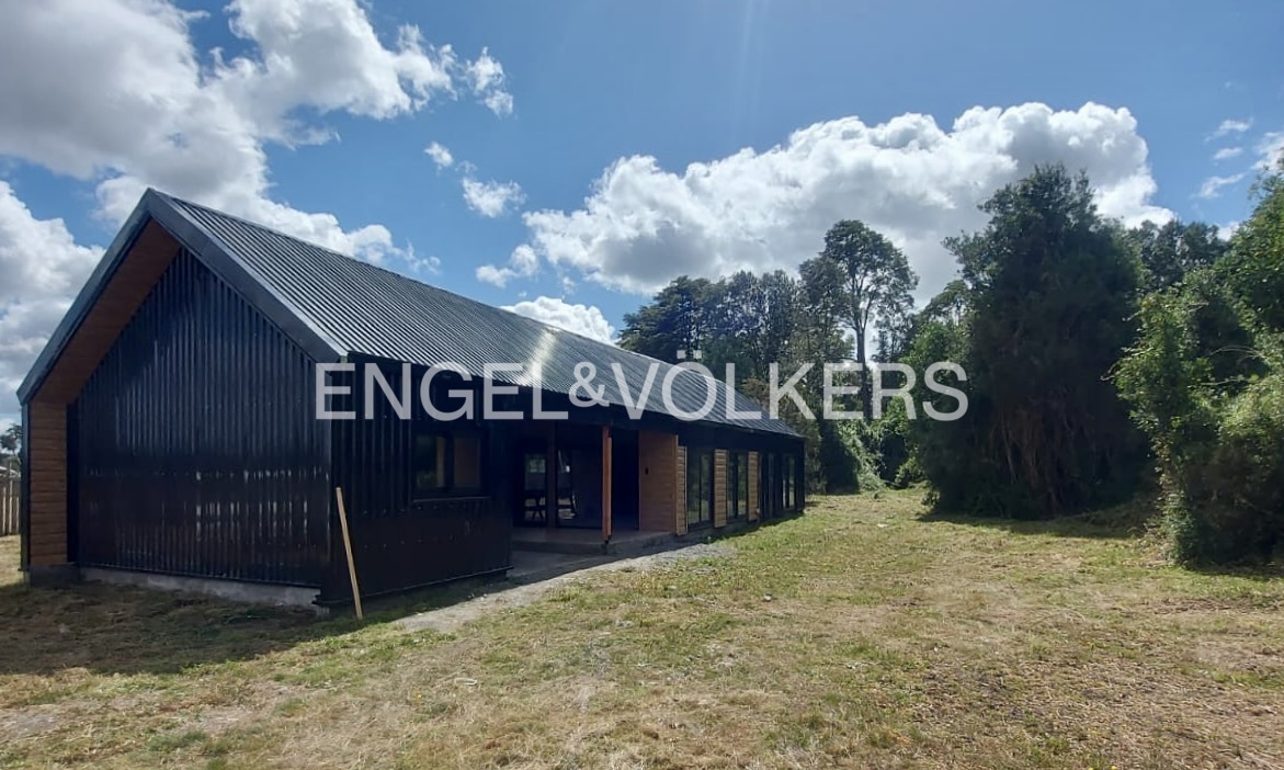 Casa nueva en parcela-12 km de Frutillar