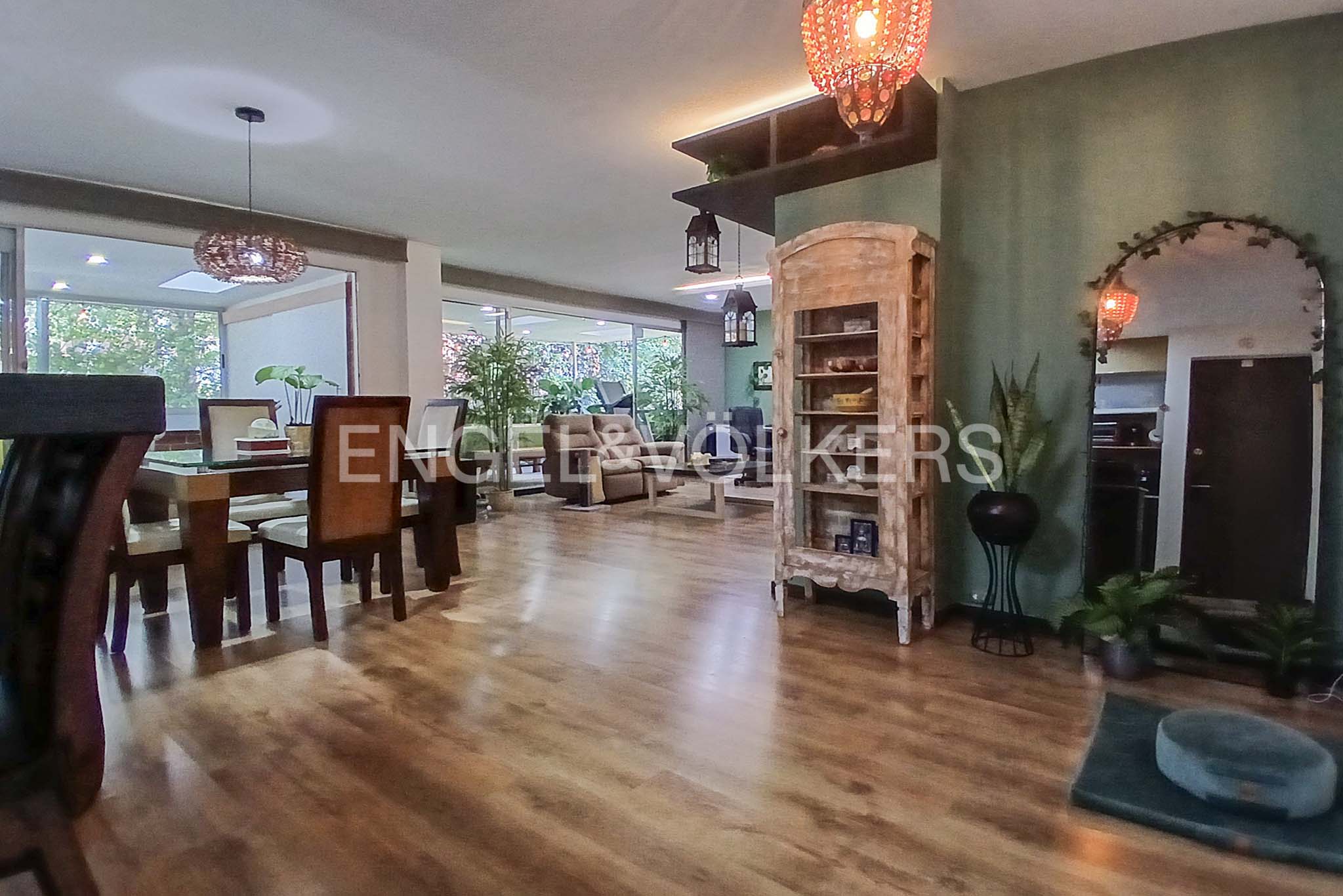 Apartamento con terraza para arriendo en Cumbres, Envigado