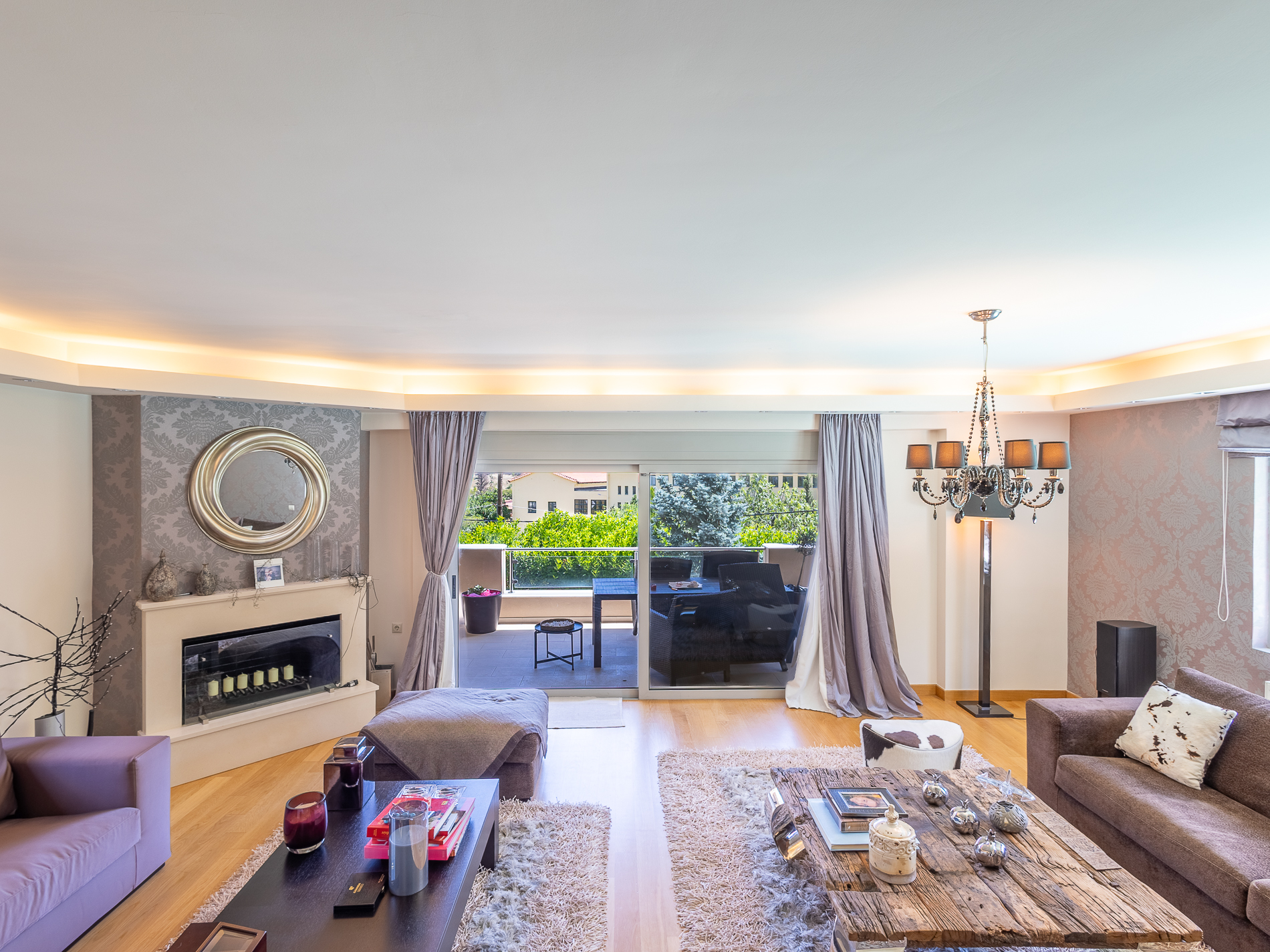 Luxury 400 sq.m. detached house with pool