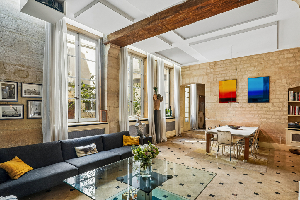 Superbe appartement d'exception niché au cœur du Marais confidentiel