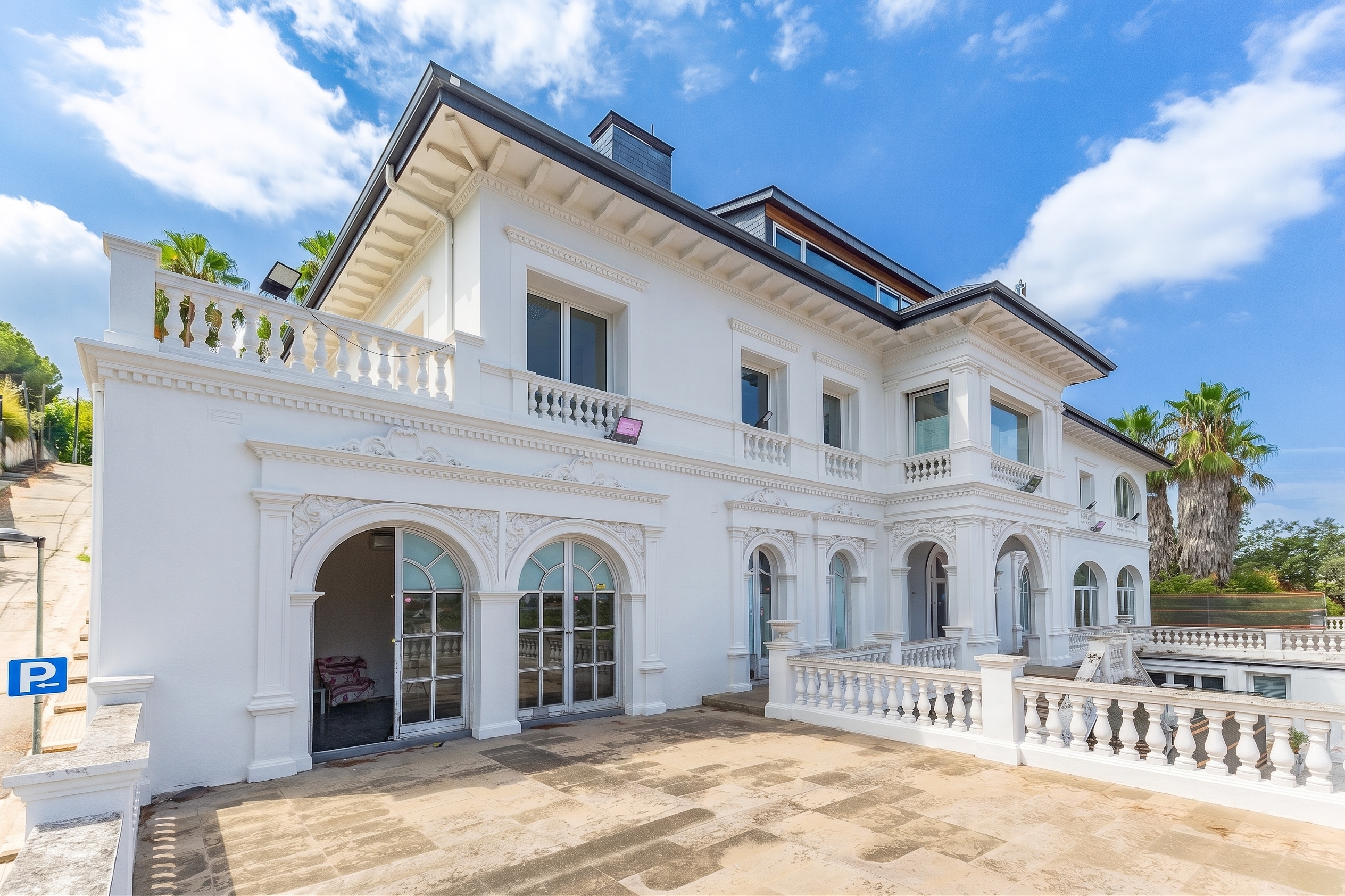 Neoclassical charm in the heart of Valldoreix