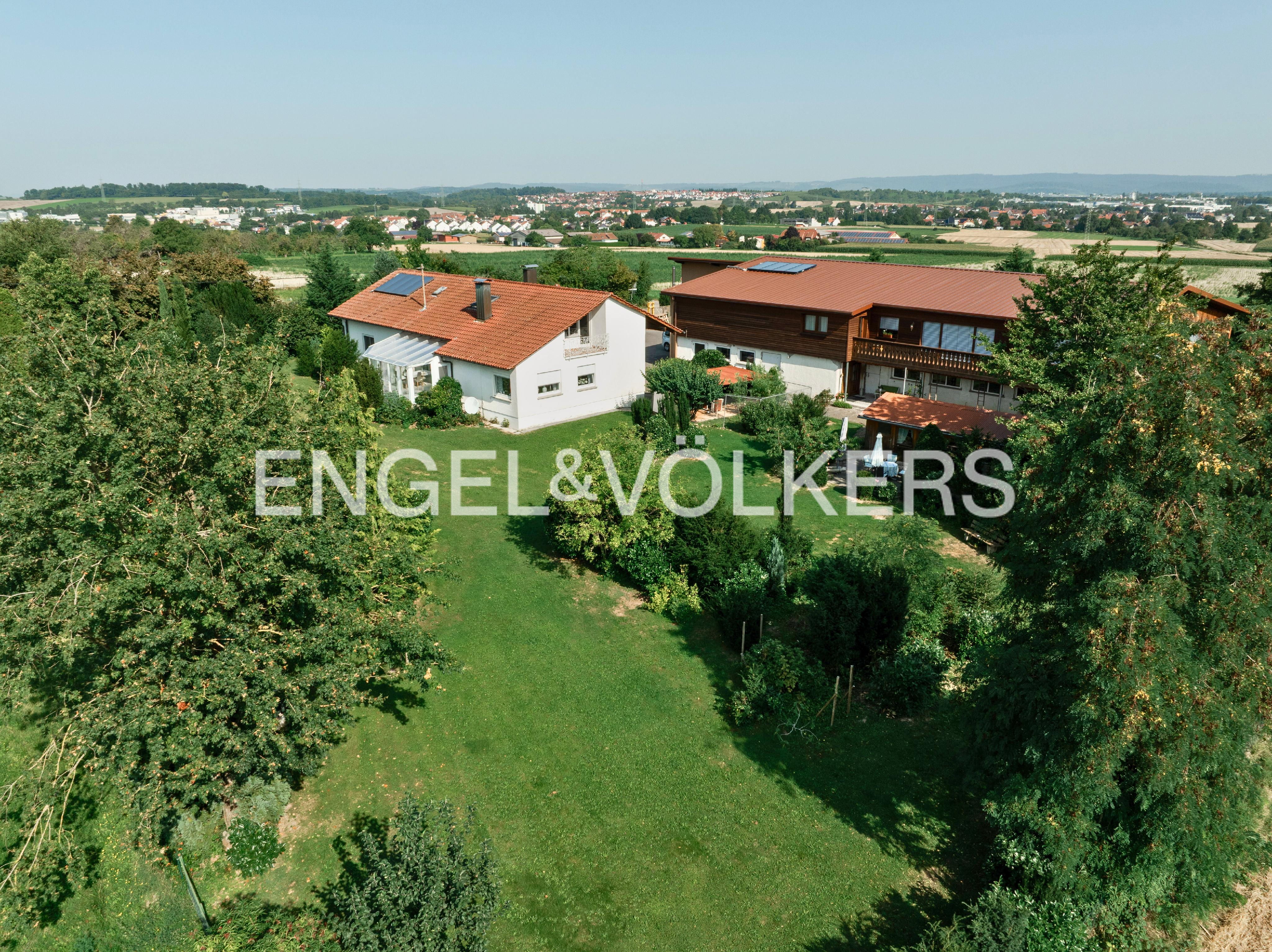 Großzügiger Landsitz in ruhiger Lage