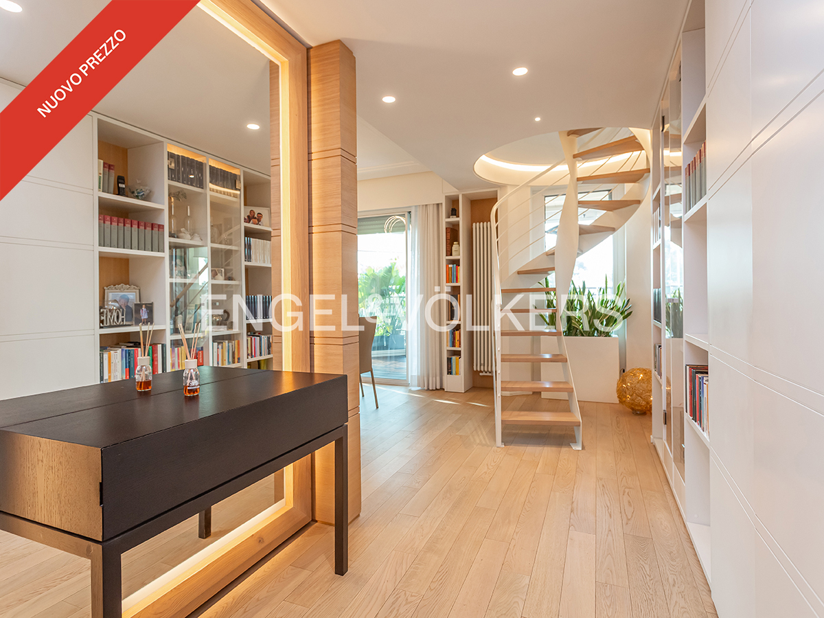 Exclusive penthouse and duplex penthouse, Calcutta Street