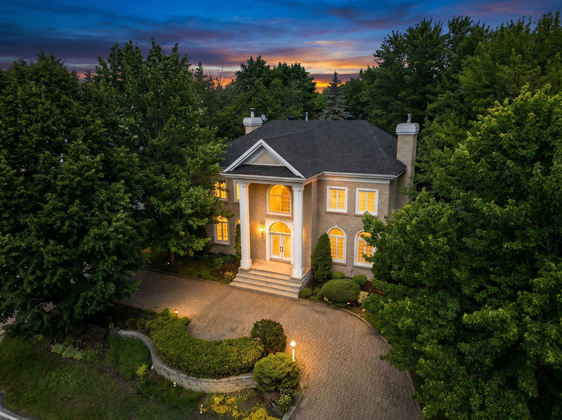 Architectural refinement and modern comfort