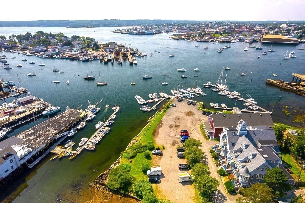 Spectacular Harbor Views
