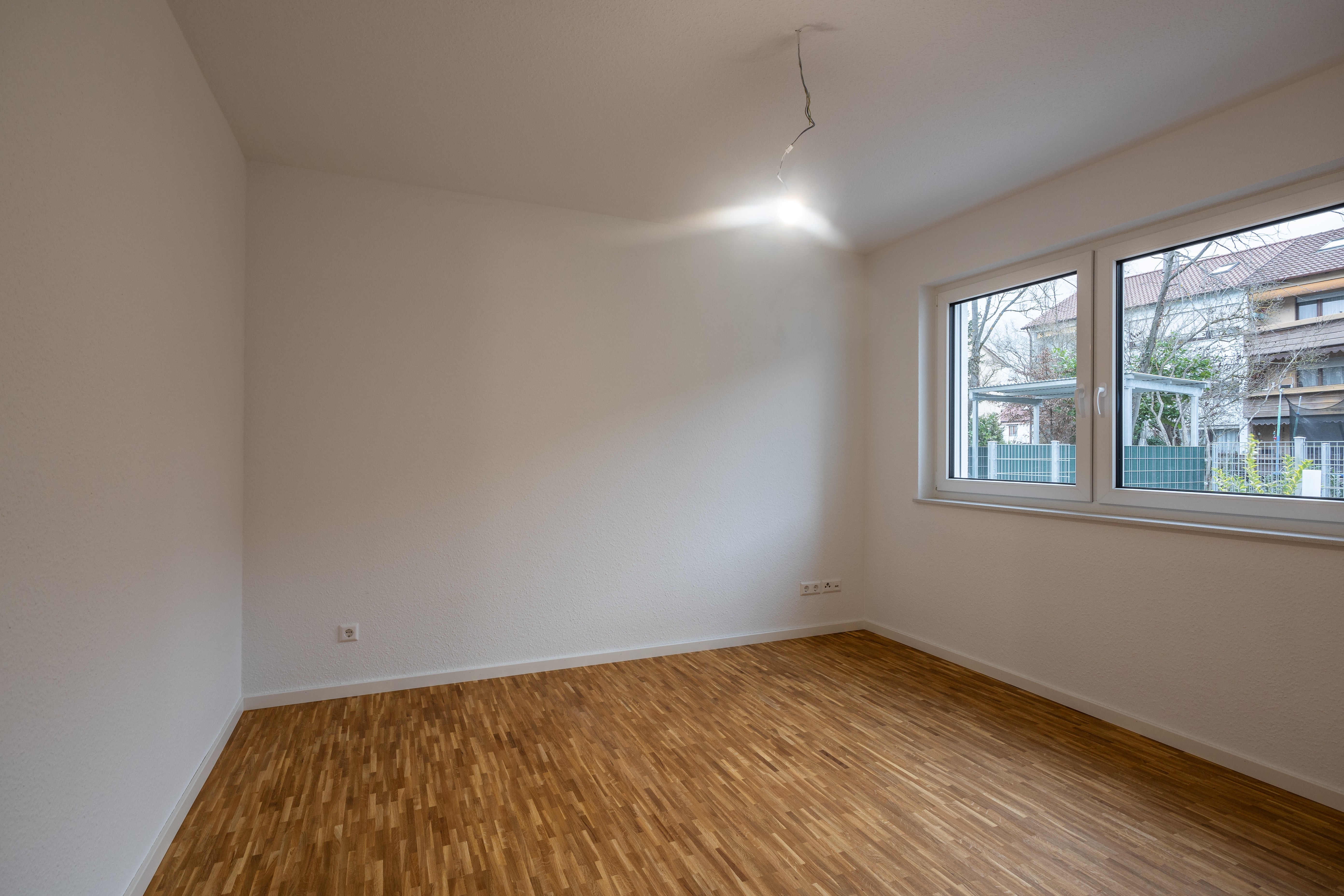 4-Zimmer Neubauwohnung – mit großzügigem Garten und Einbauküche