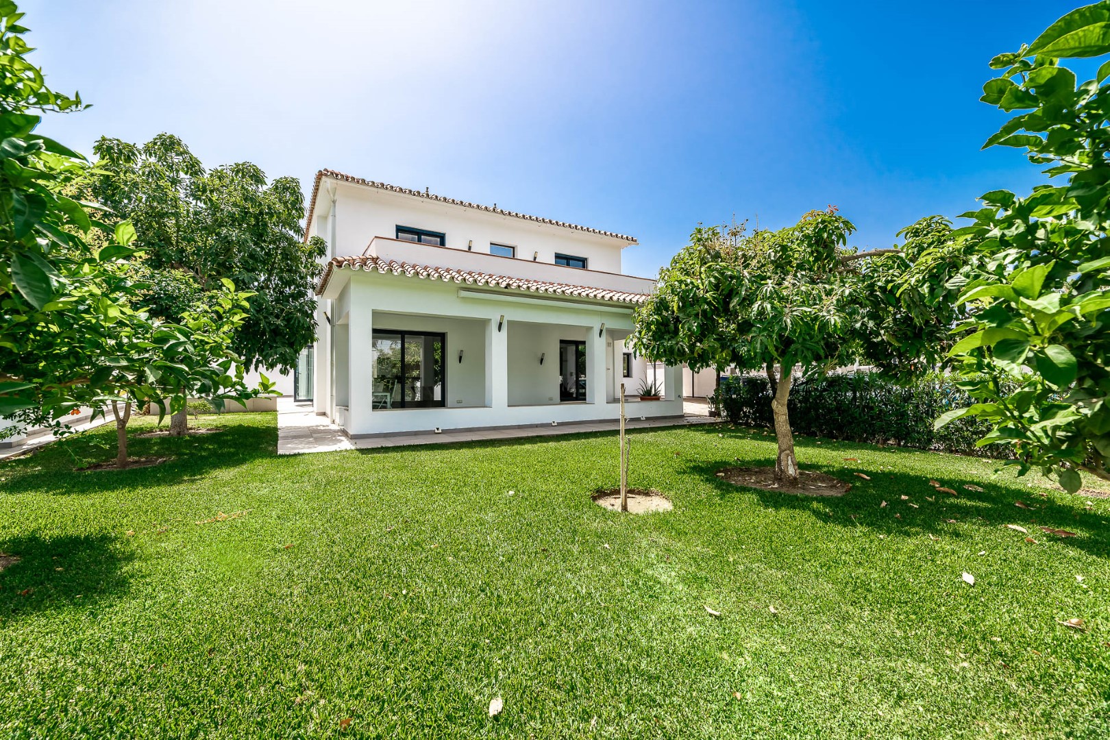 Modern San Pedro Beachside Villa Near the Town Centre