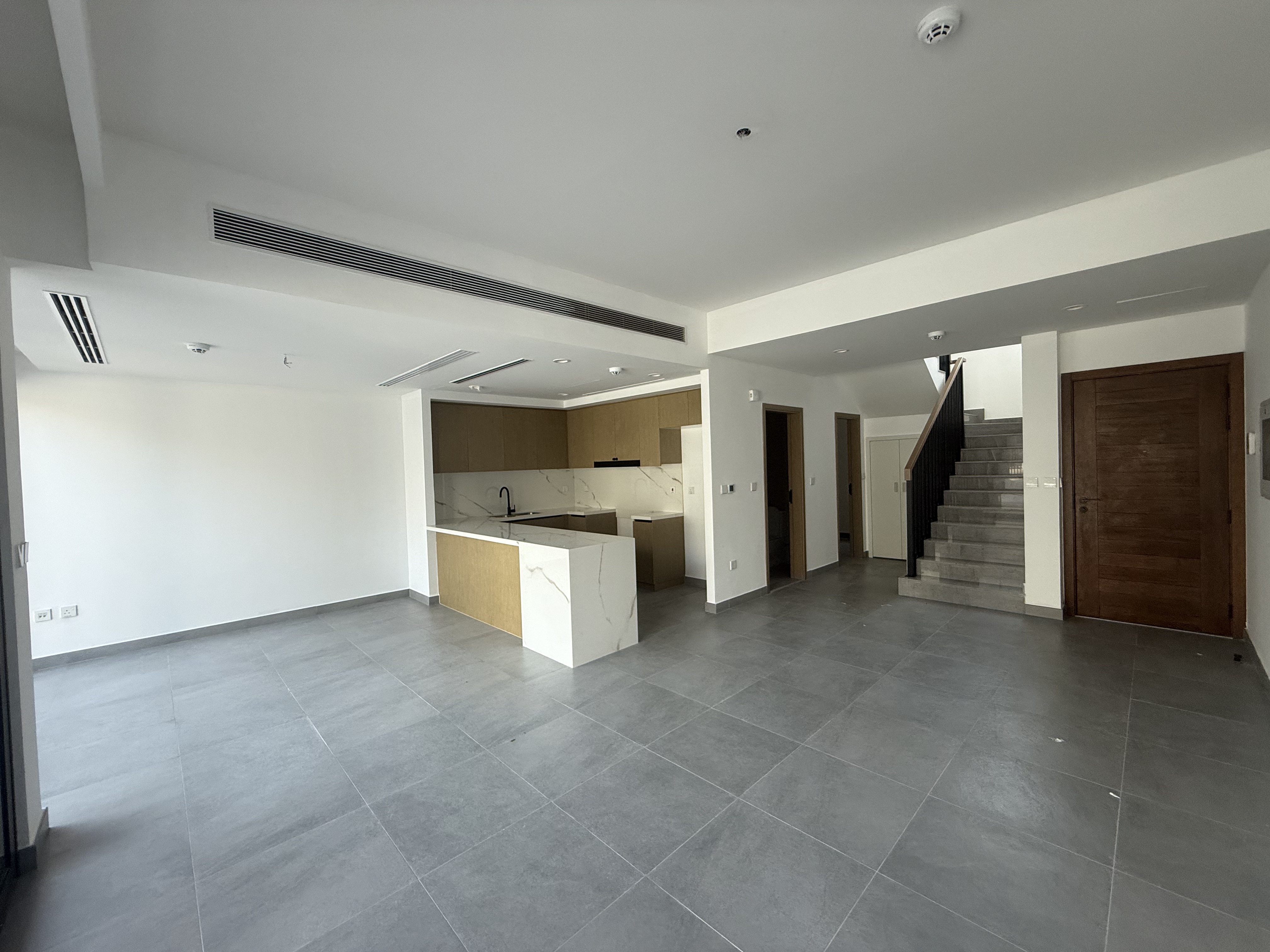 Prime | Vacant | Close to Amenities