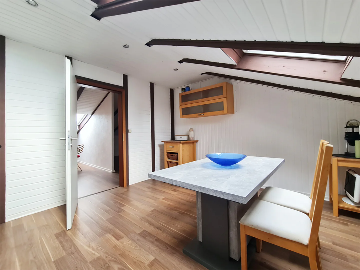 Zwei Zimmer-Wohung • Gartenbenutzung • Stellplatz • ruhige Lage - Photo 2