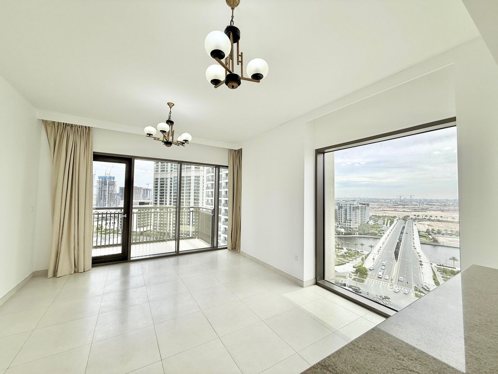 Big Layout | Spacious | Flexible Cheques