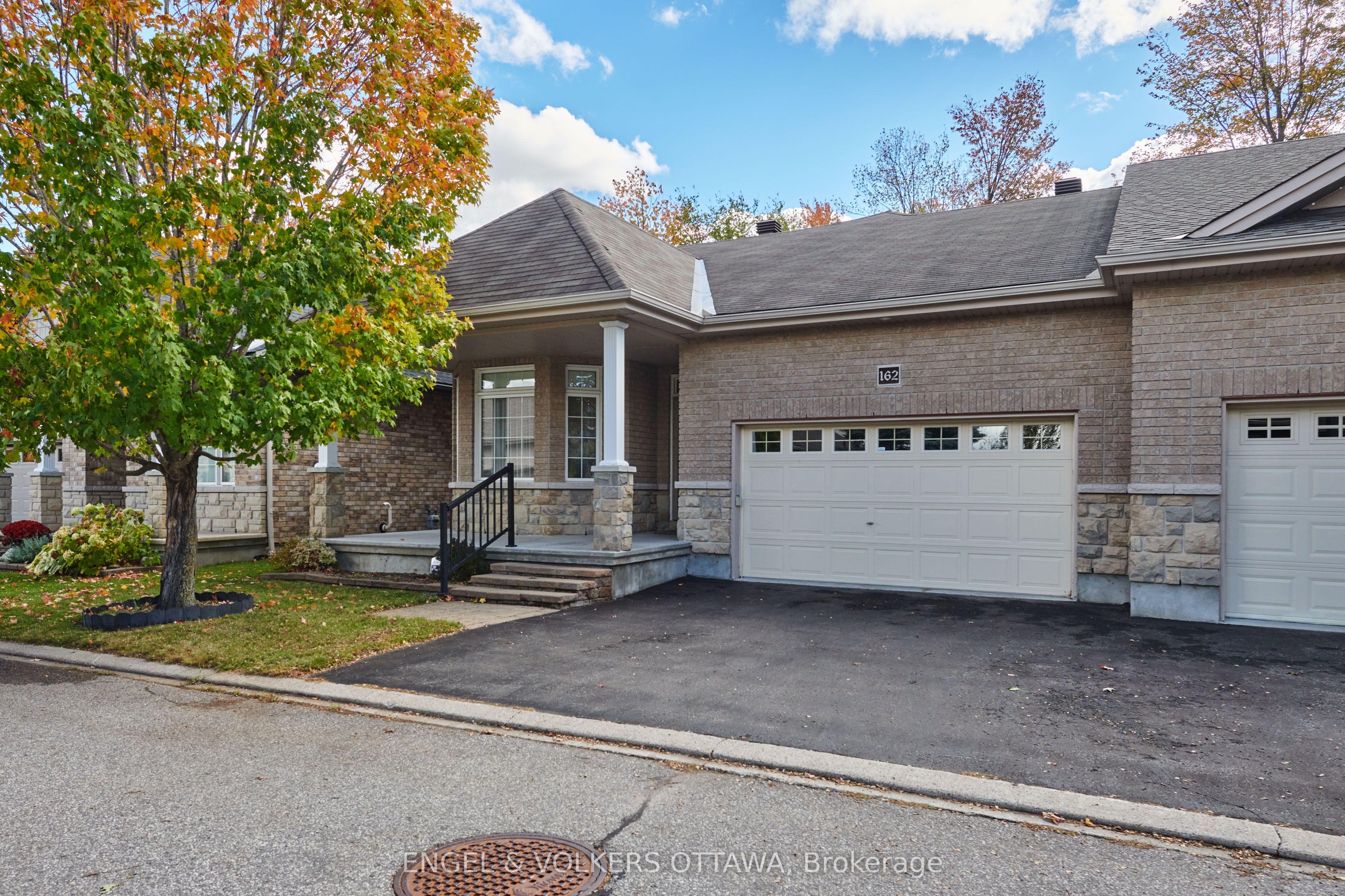 2-Bedroom Bungalow with Rare Additional Loft