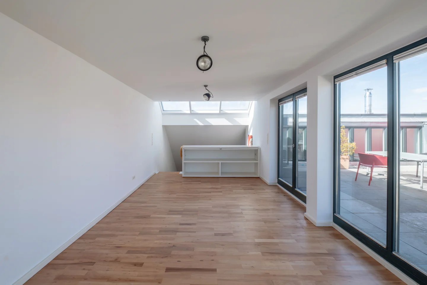 Spektakuläre Maisonette über den Dächern der Kunstszene im Scheunenviertel - Photo 3