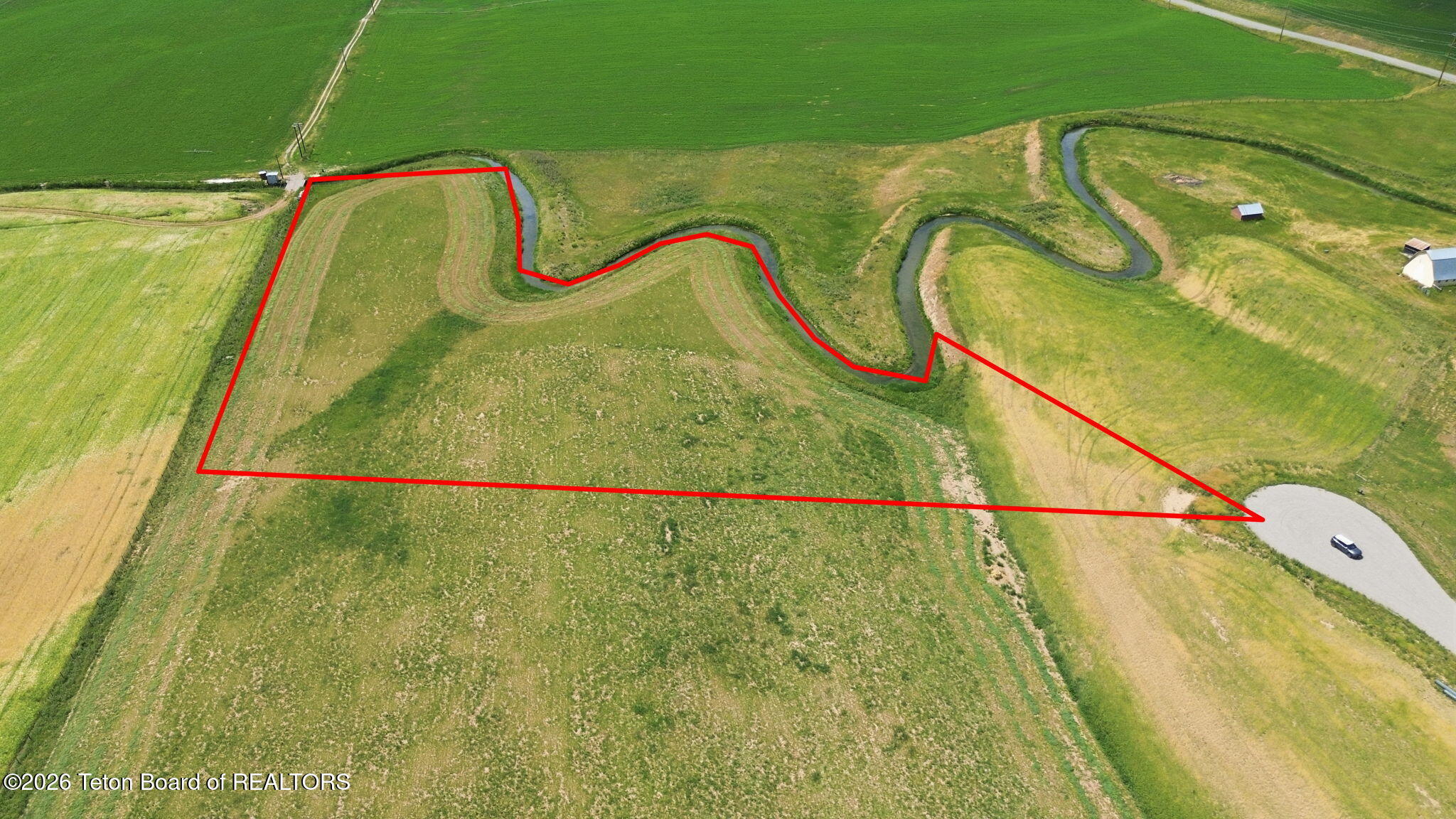 Mountain Views, Seasonal Water, Horse-Friendly Acreage