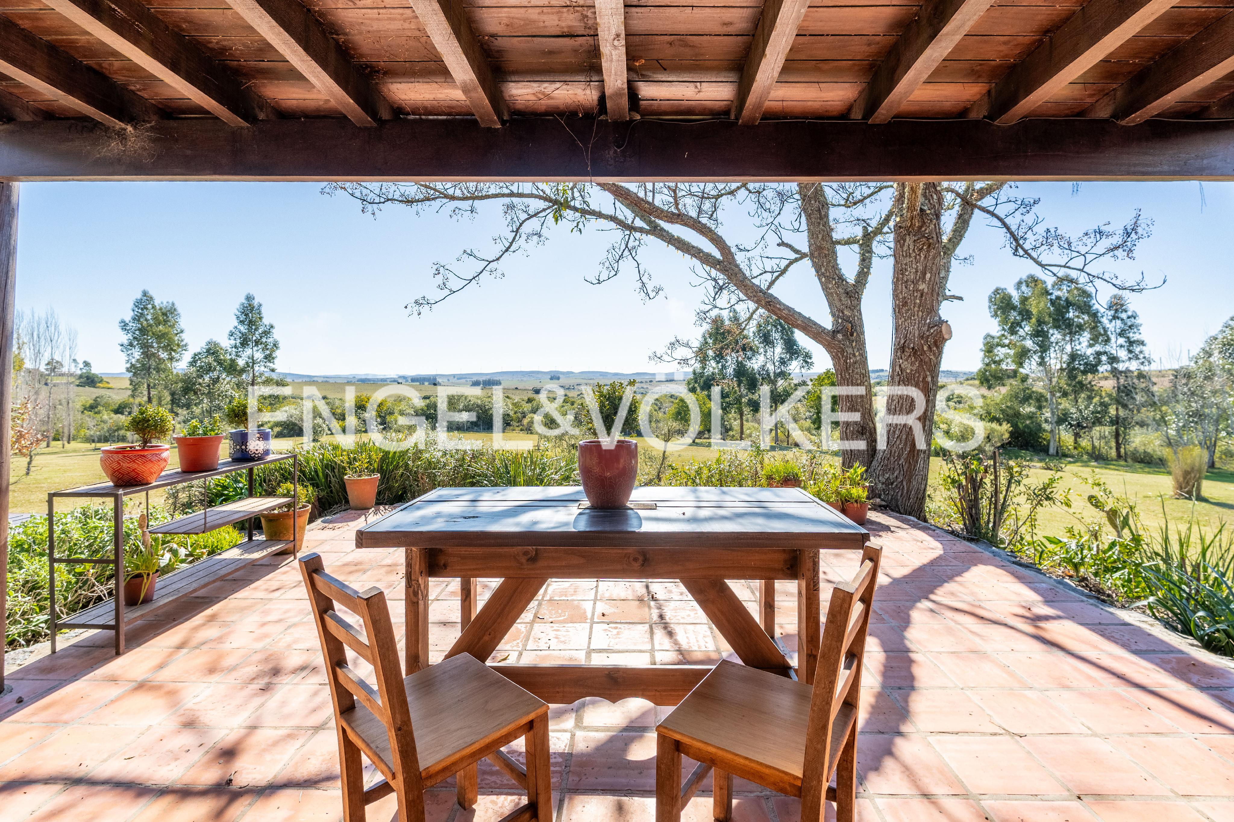 Romantic ranch in a peaceful location