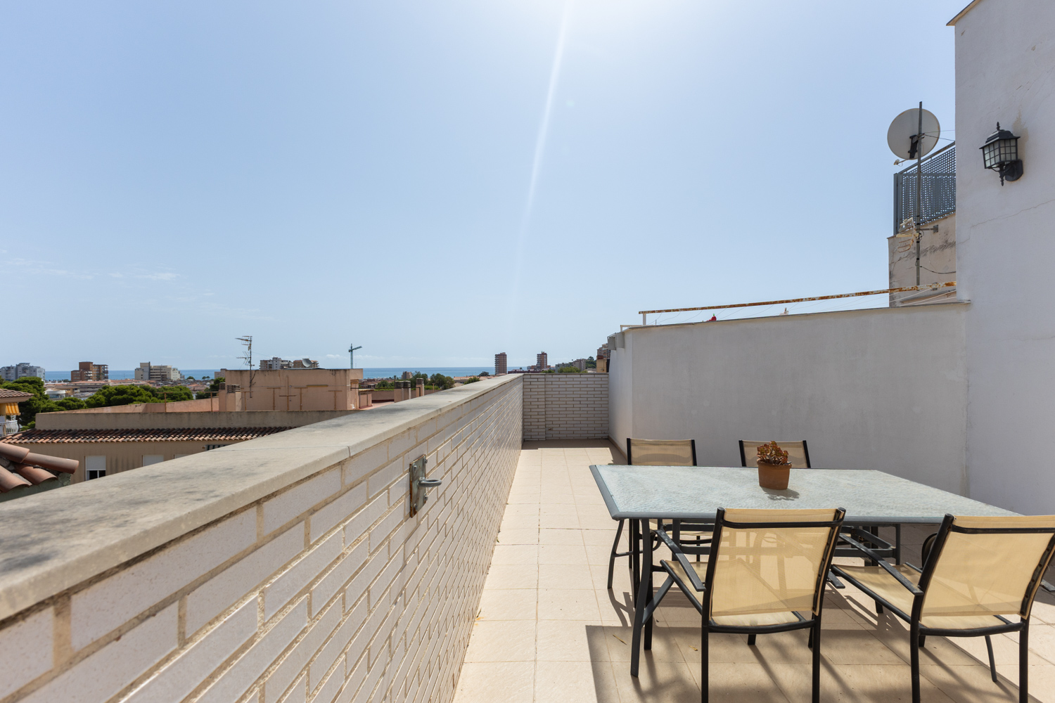 Ático Dúplex con Vistas Panorámicas