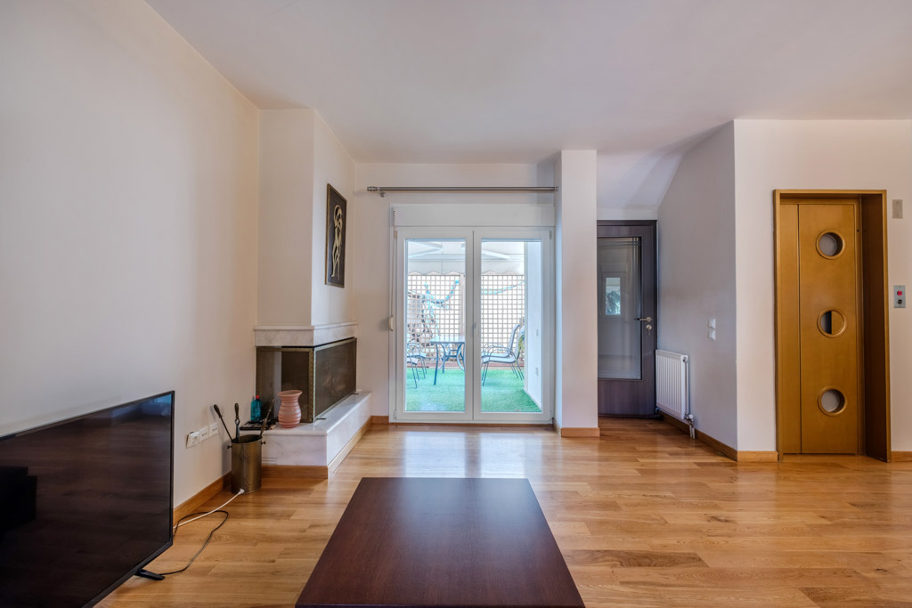 Elegant maisonette in Acharnes