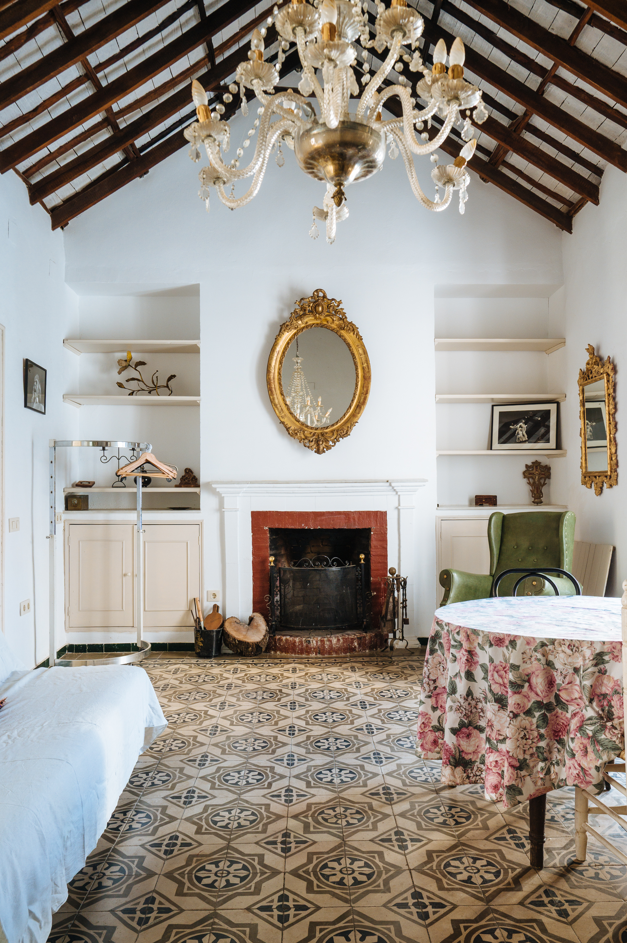 Charming apartment next to the cathedral in Cazalla de la Sierra