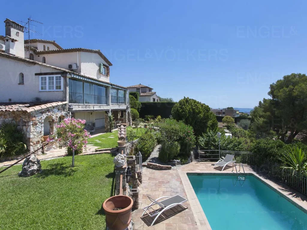 Belle Villa Provençale avec Piscine et Vue panoramique
