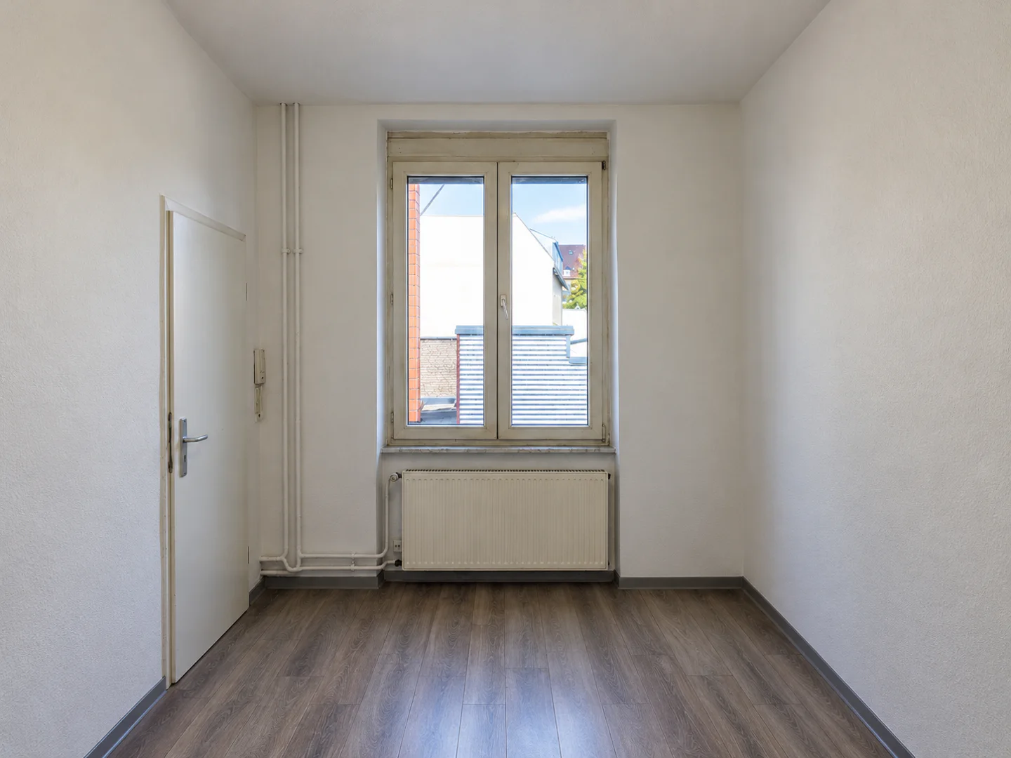 Kompaktes Atelier-Apartment in zentraler Lage von Saarbrücken – optional mit Tiefgaragenstellplatz - Photo 1
