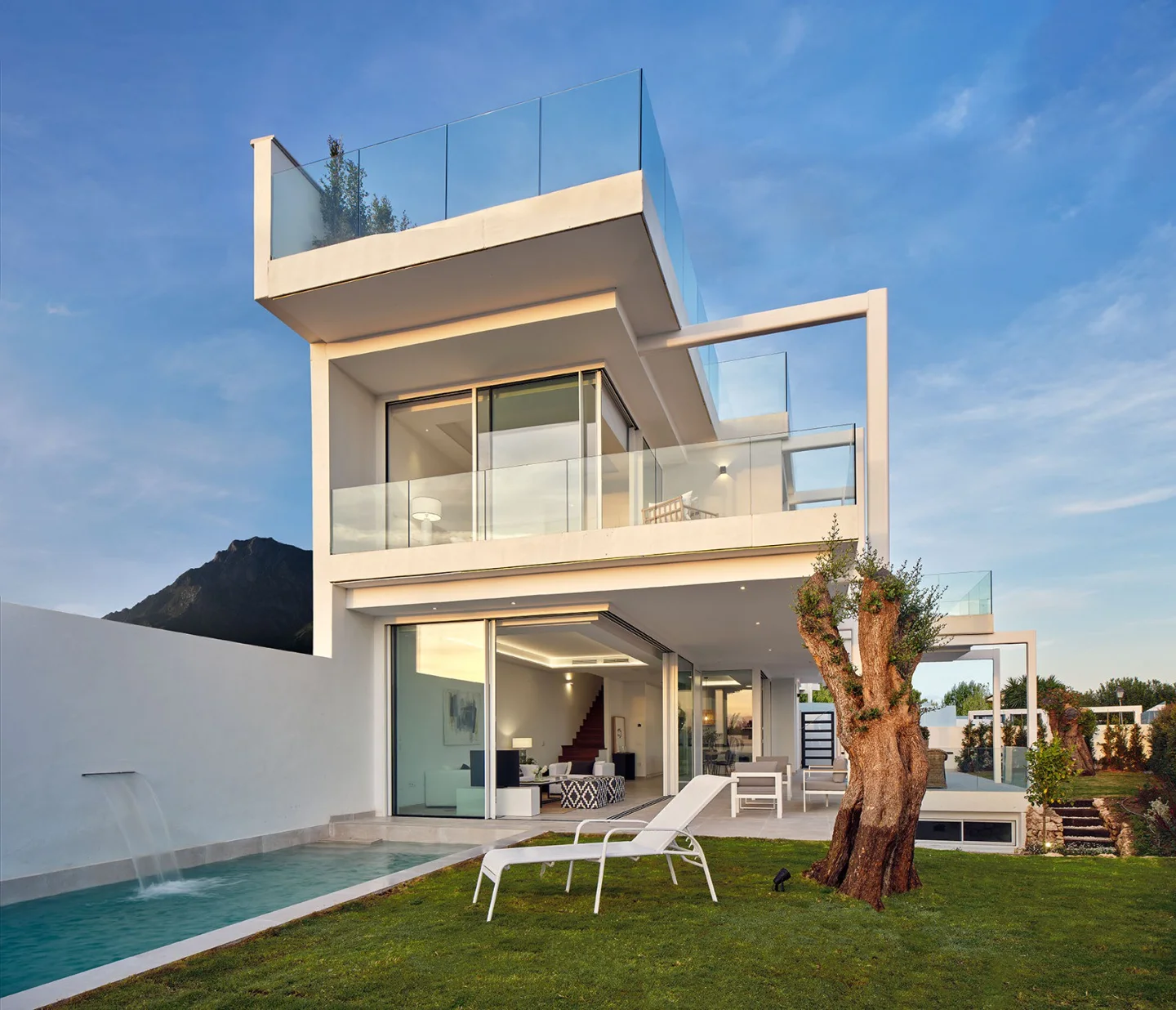 Marbella City: Modern Villa under Construction in El Mirador