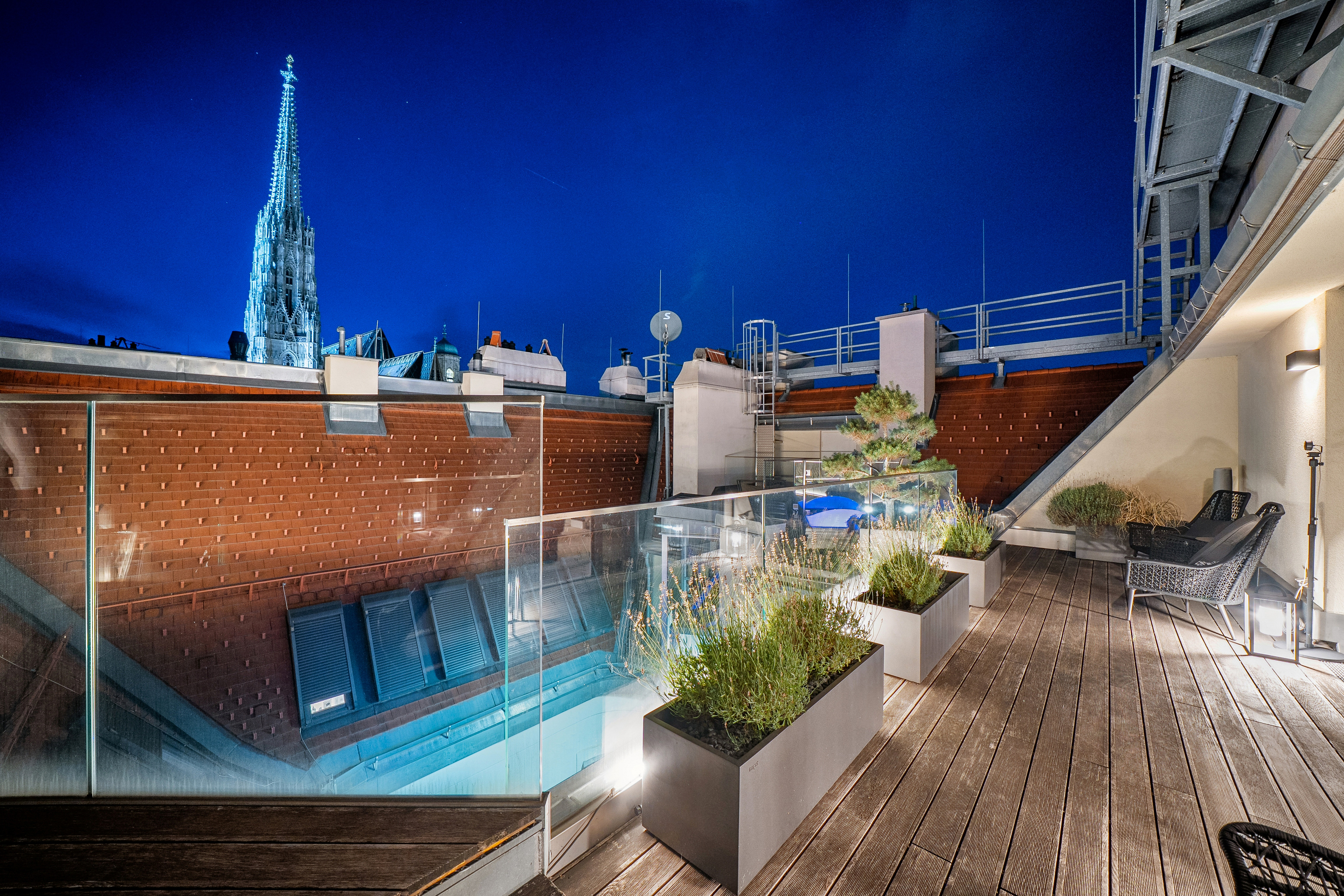 Chalet atmosphere in central Vienna with views of St. Stephen’s Cathedral