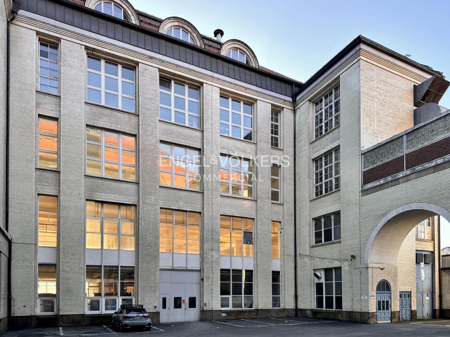 Funktionale Industriefläche im UG