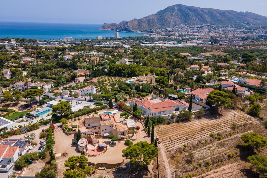 Villa mit 360°-Panoramablick in El Planet, Altea