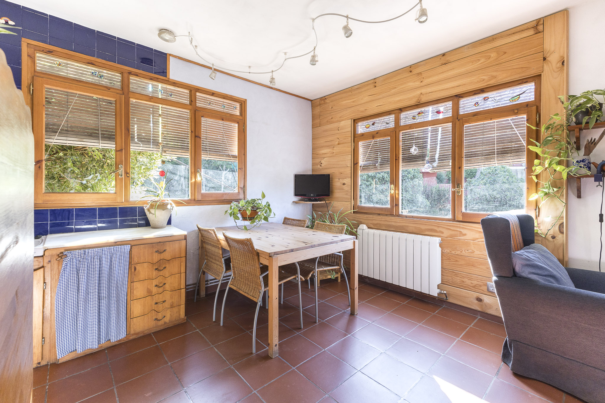 Lovely and serene house with a beautiful garden in upper Sarria