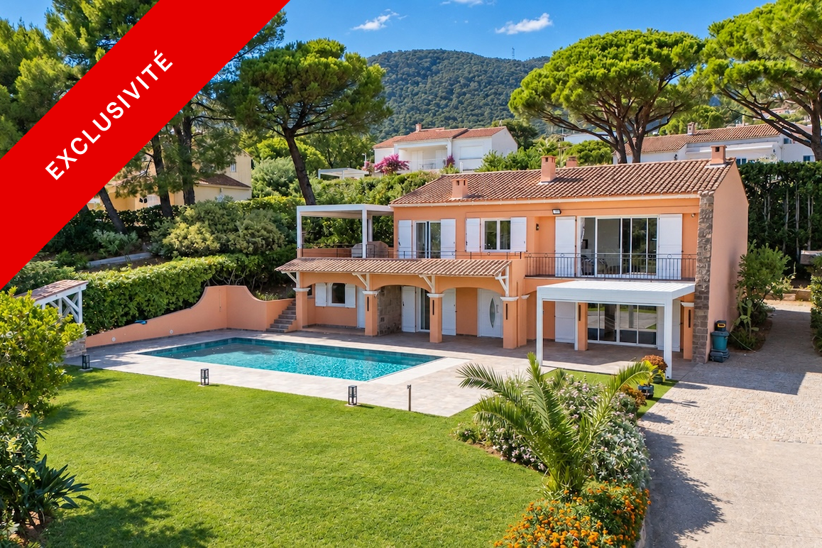 Villa avec vue mer, piscine et à proximité du centre