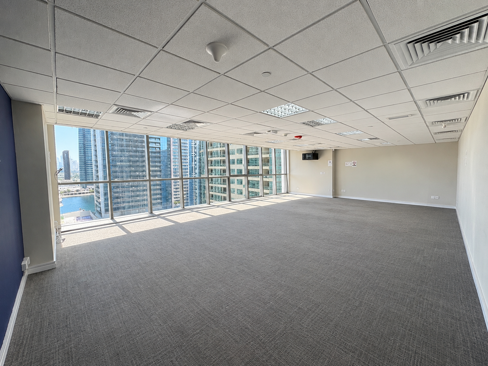 Fitted | Lake View | Close to Metro