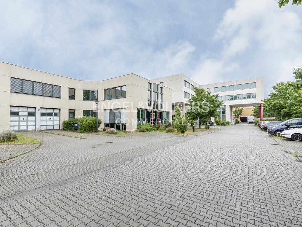 Ihre neue Halle nahe Flughafen BER und Stadtautobahn