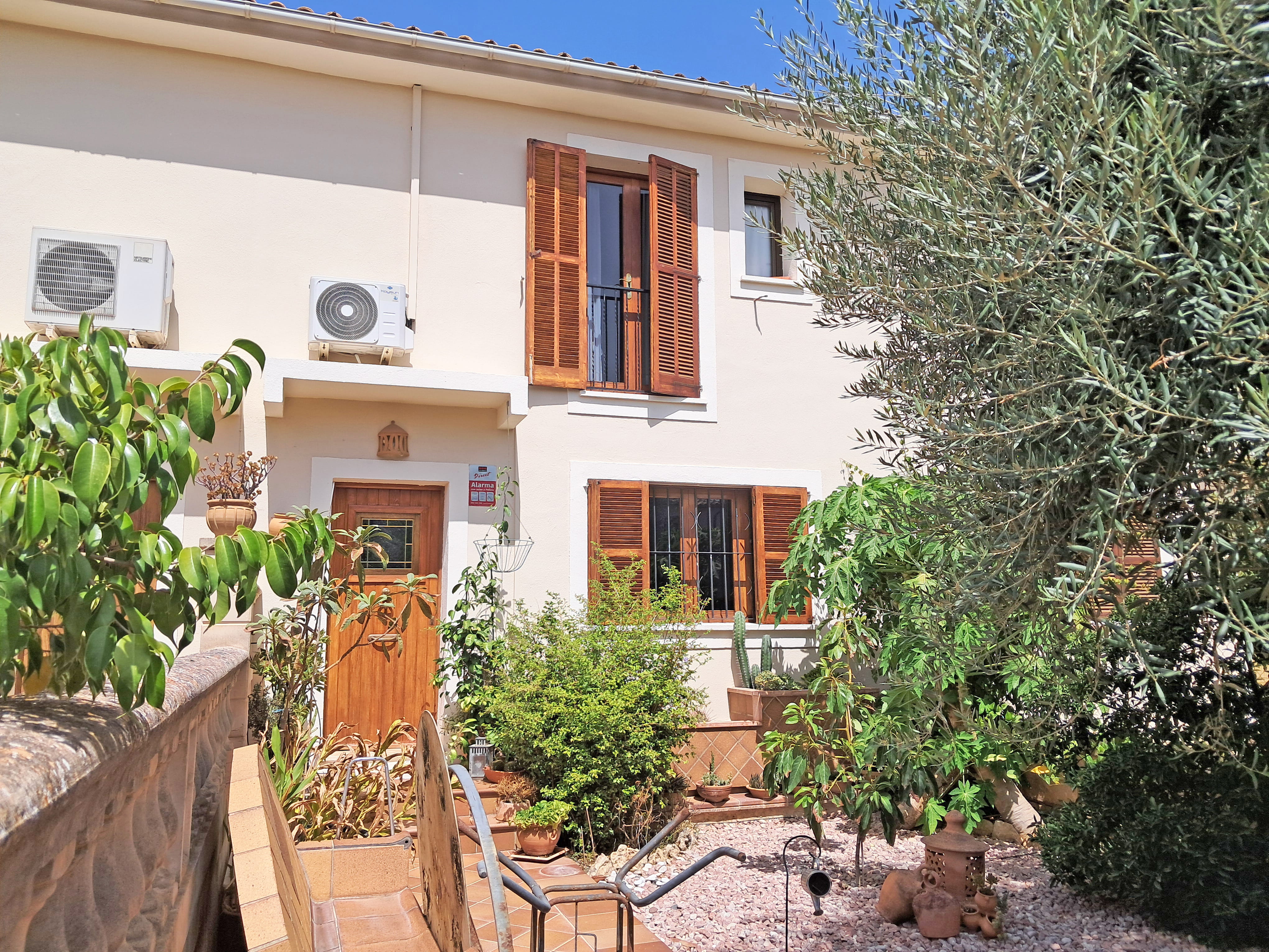 Terraced house with private pool in Son Macià