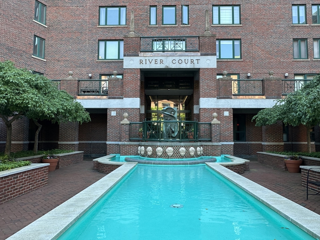 Spacious Two Bedroom Apartment with Views
