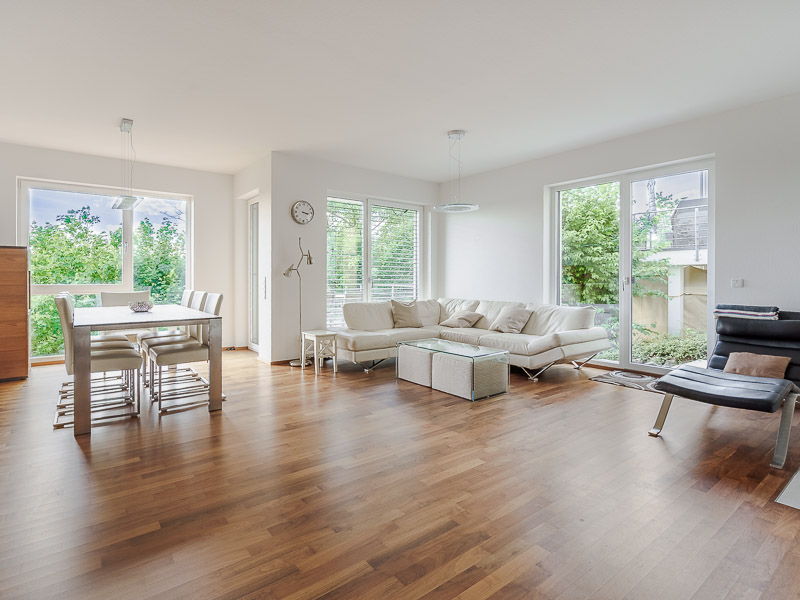 Modern semi-detached house with fireplace, rooftop terrace and fantastic panoramic views