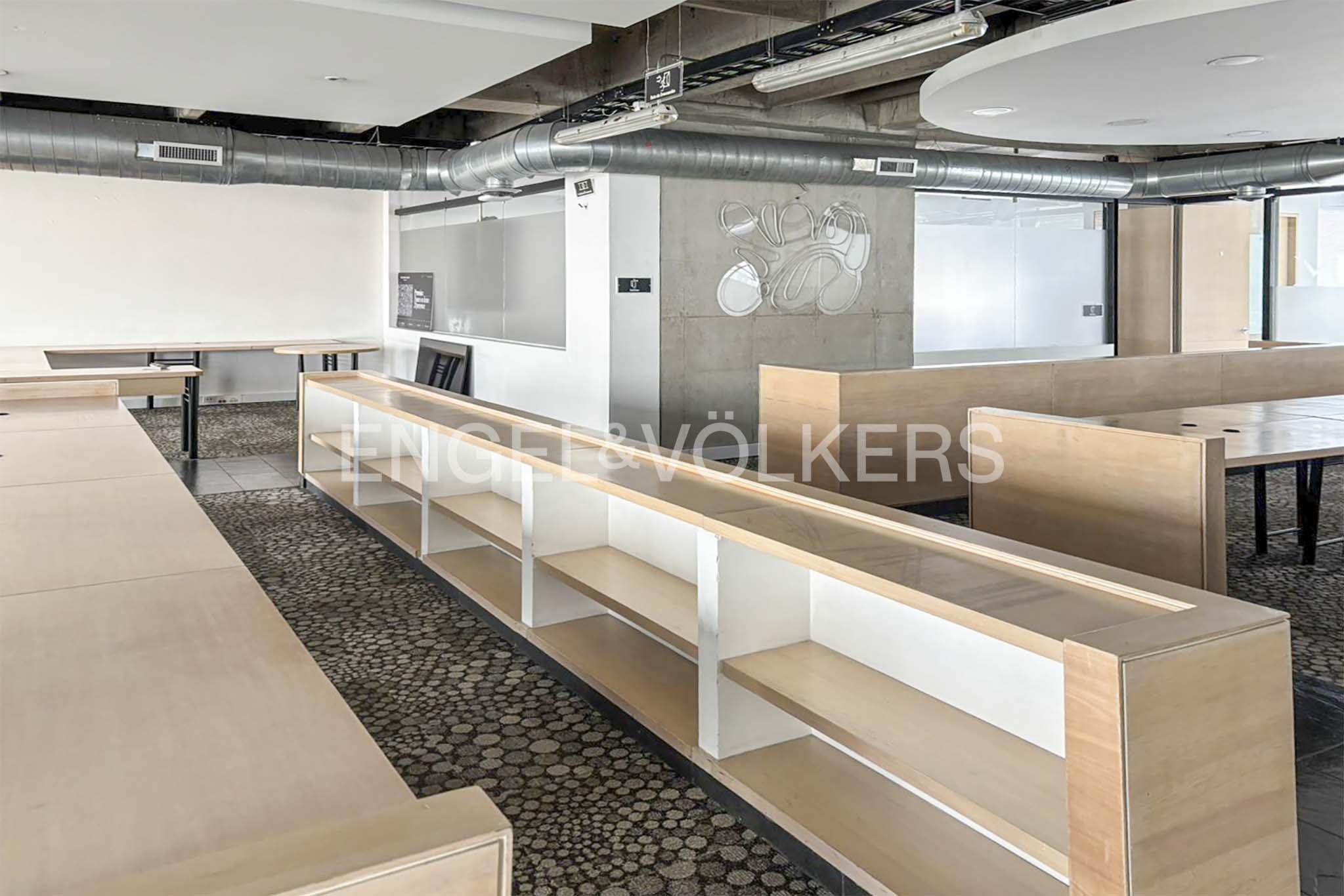 Arriendo oficina en TEO 2