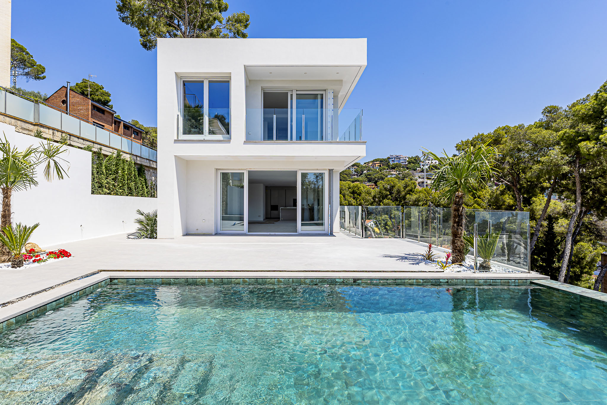 Luxury with awesome sea views