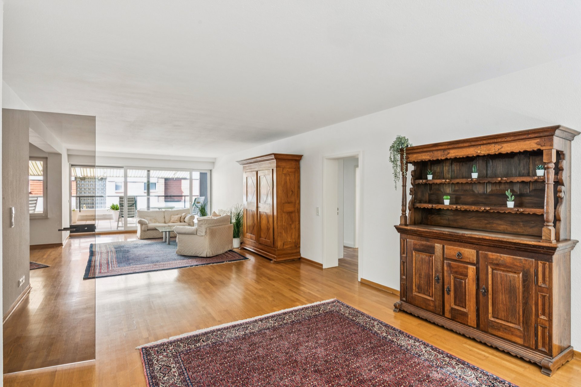 Living by the spa park – spacious 3-room apartment with elevator