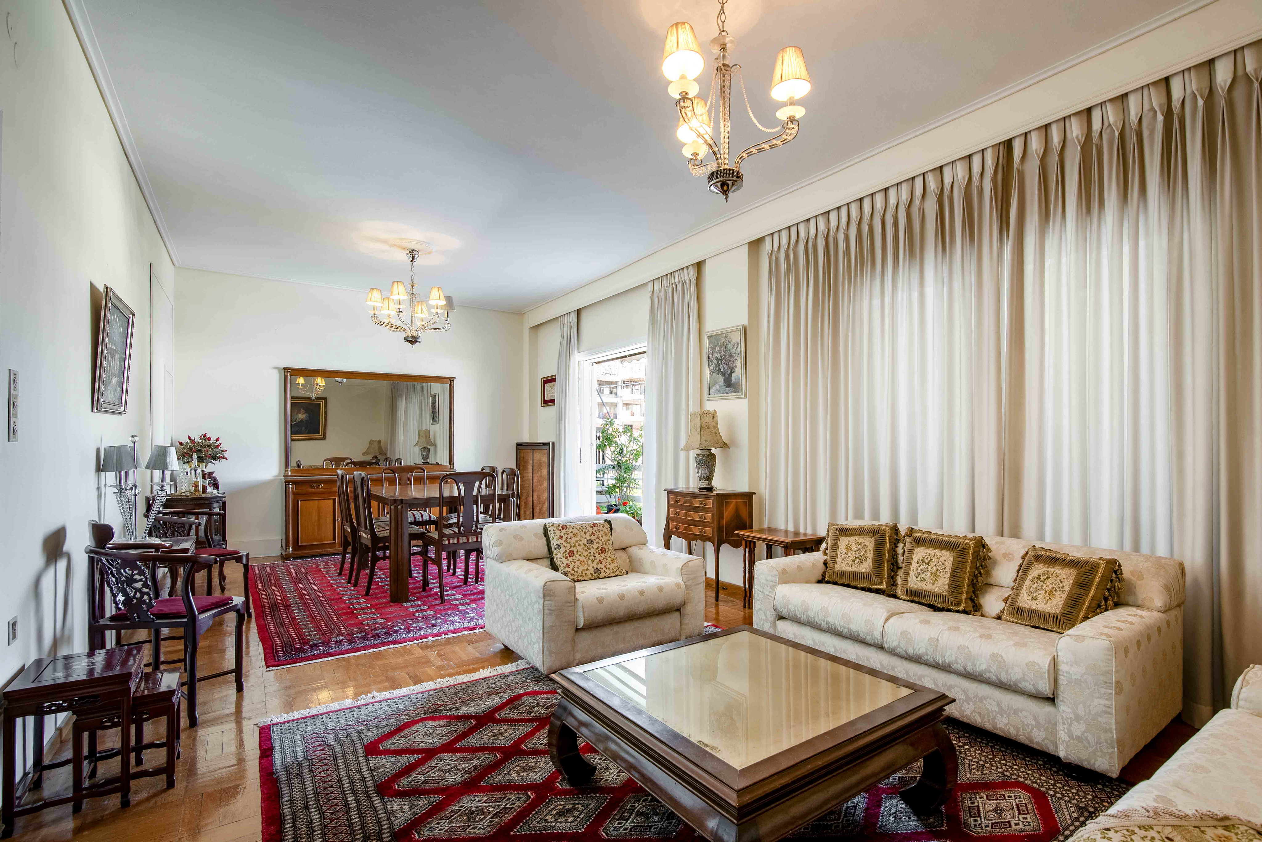 First floor apartment with potential in Heraklion