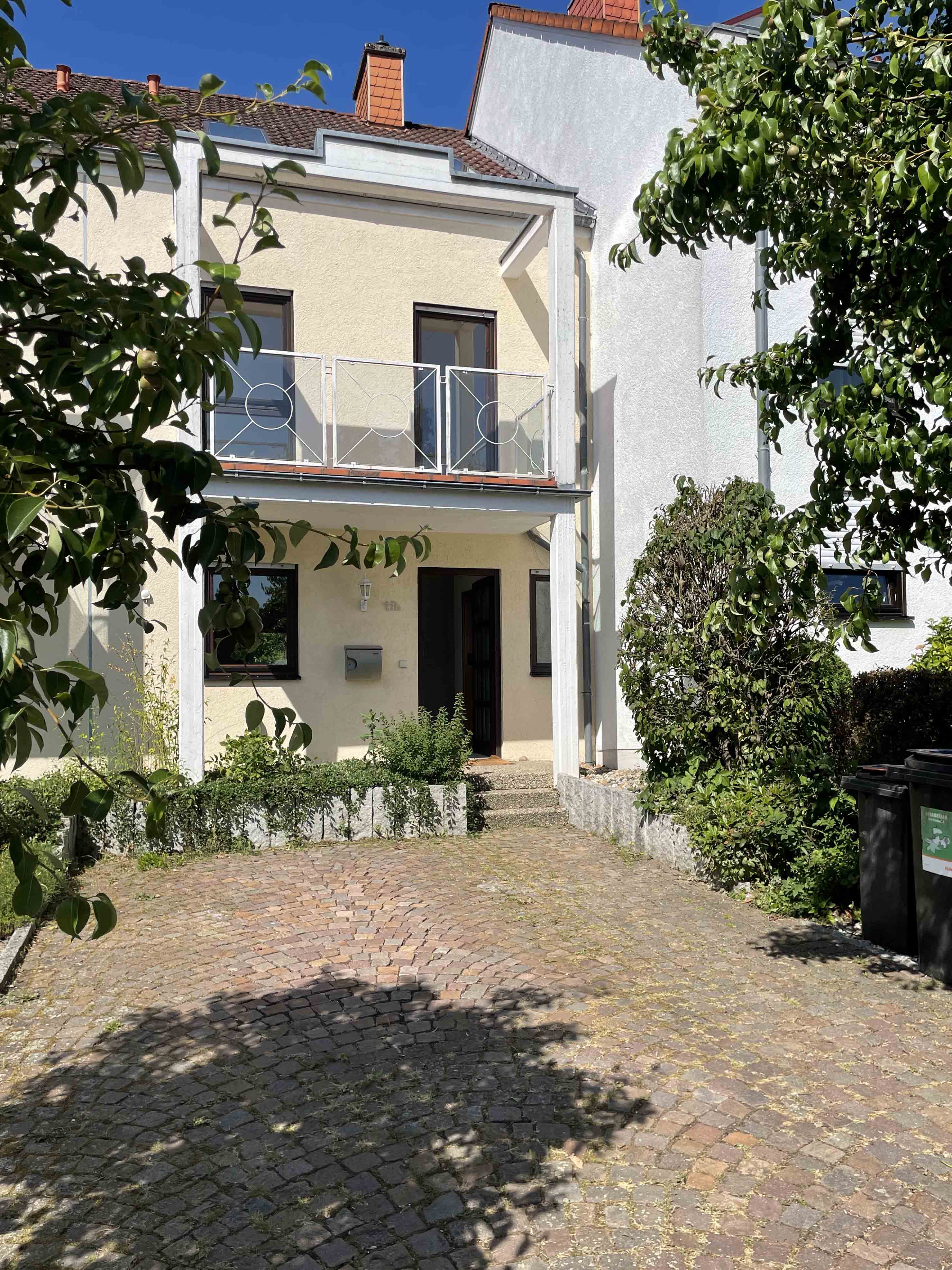 Familienfreundliches Reihenmittelhaus mit Garten