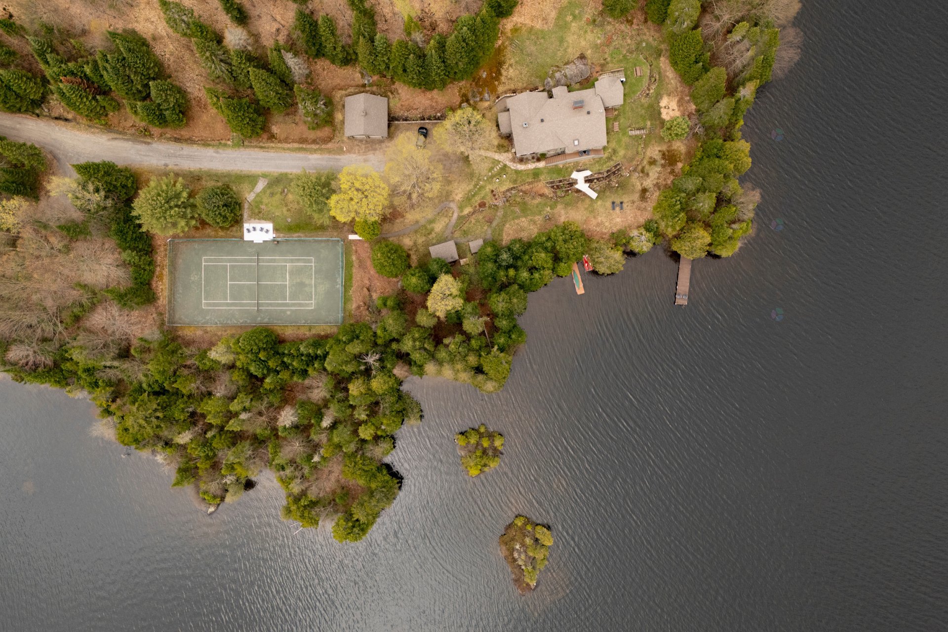 Exceptional 7-acre waterfront estate