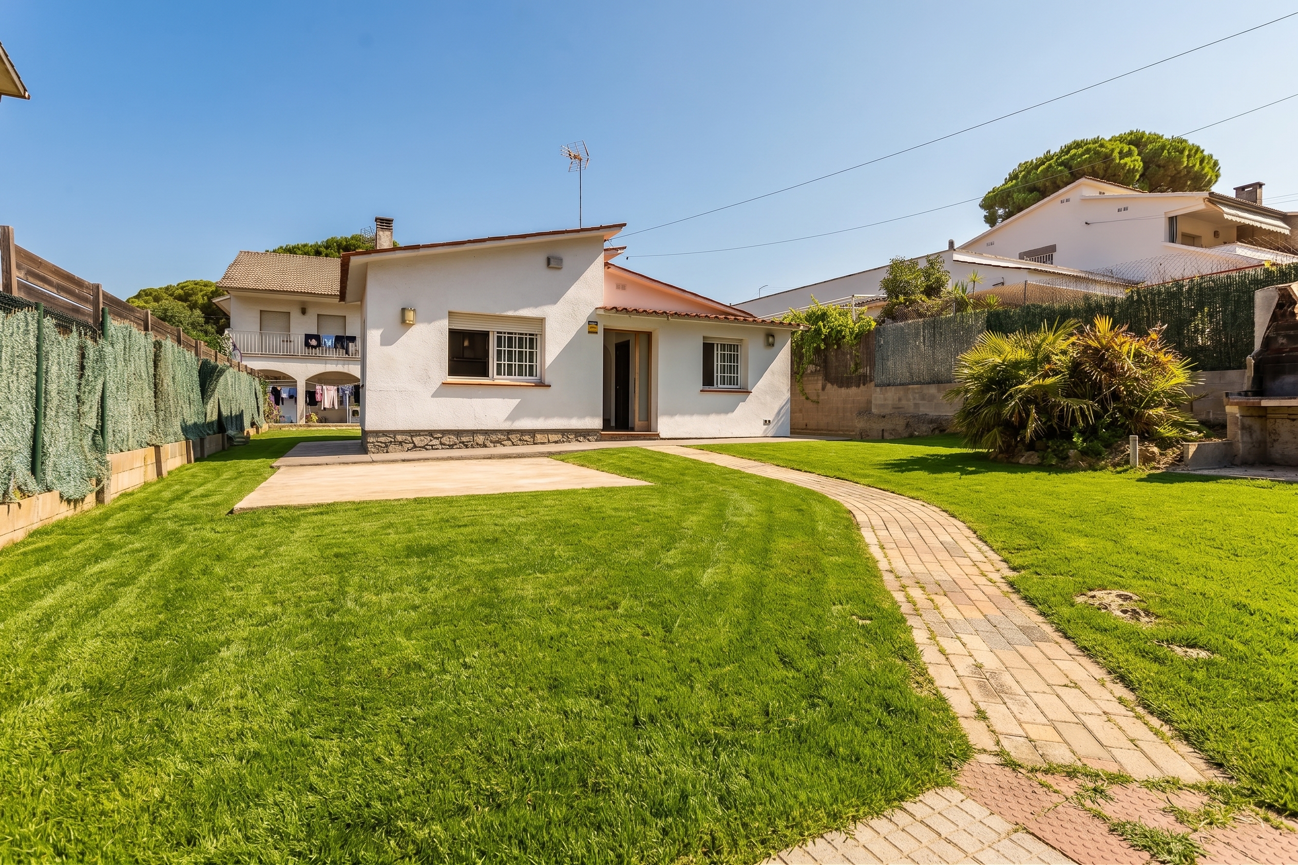 Charming house with garden in the exclusive Can Boatell area, Llinars del Valles