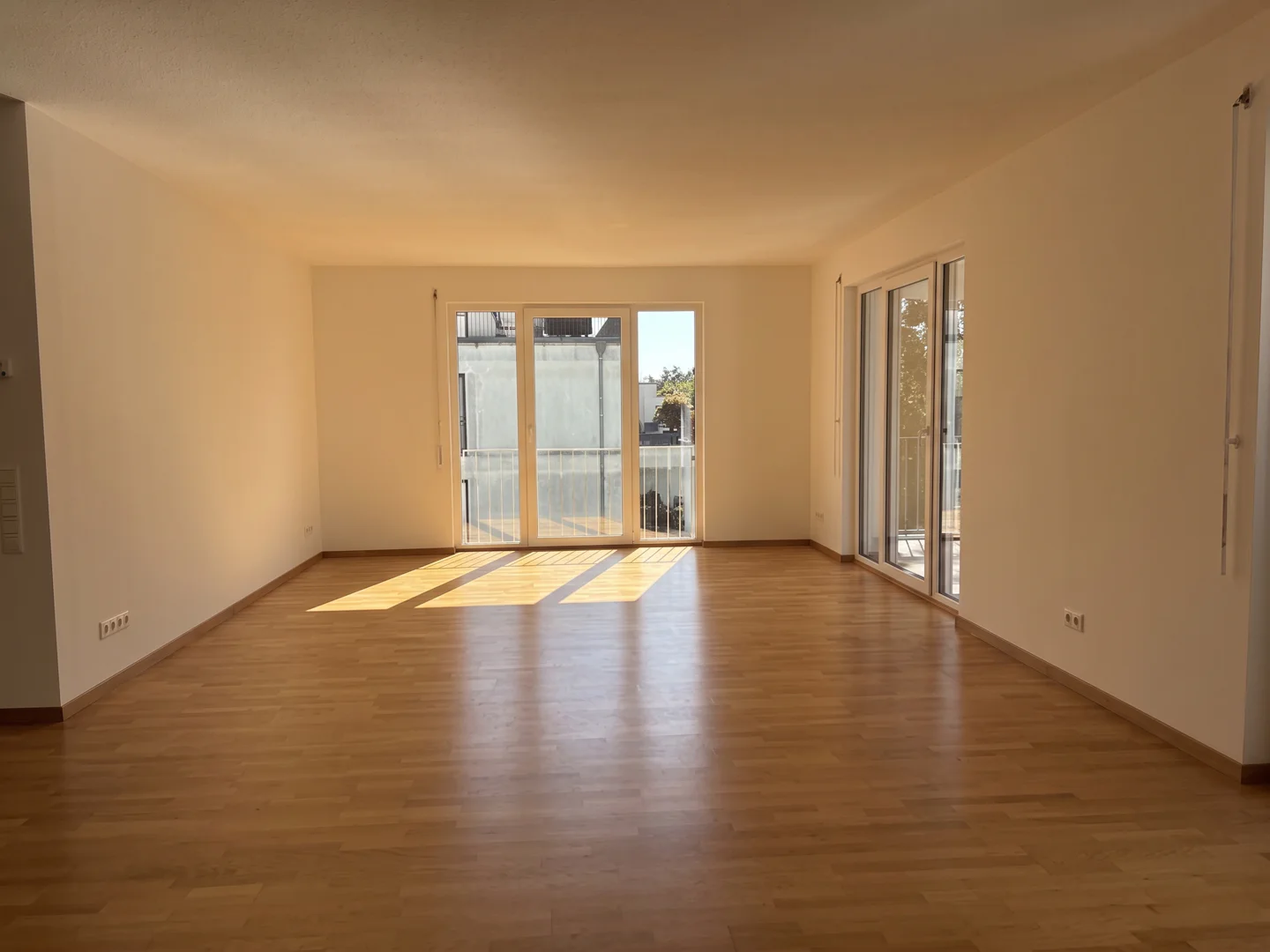 Mitten im Grünen, Mitten im Leben – Exklusive ~125 m² Wohnung mit Blick auf die Rednitzauen - Photo 1