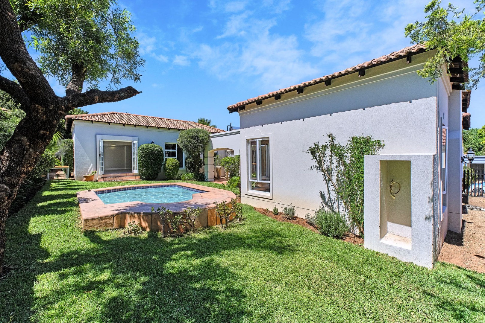 Elegant Family Living in the Heart of Dainfern Ridge