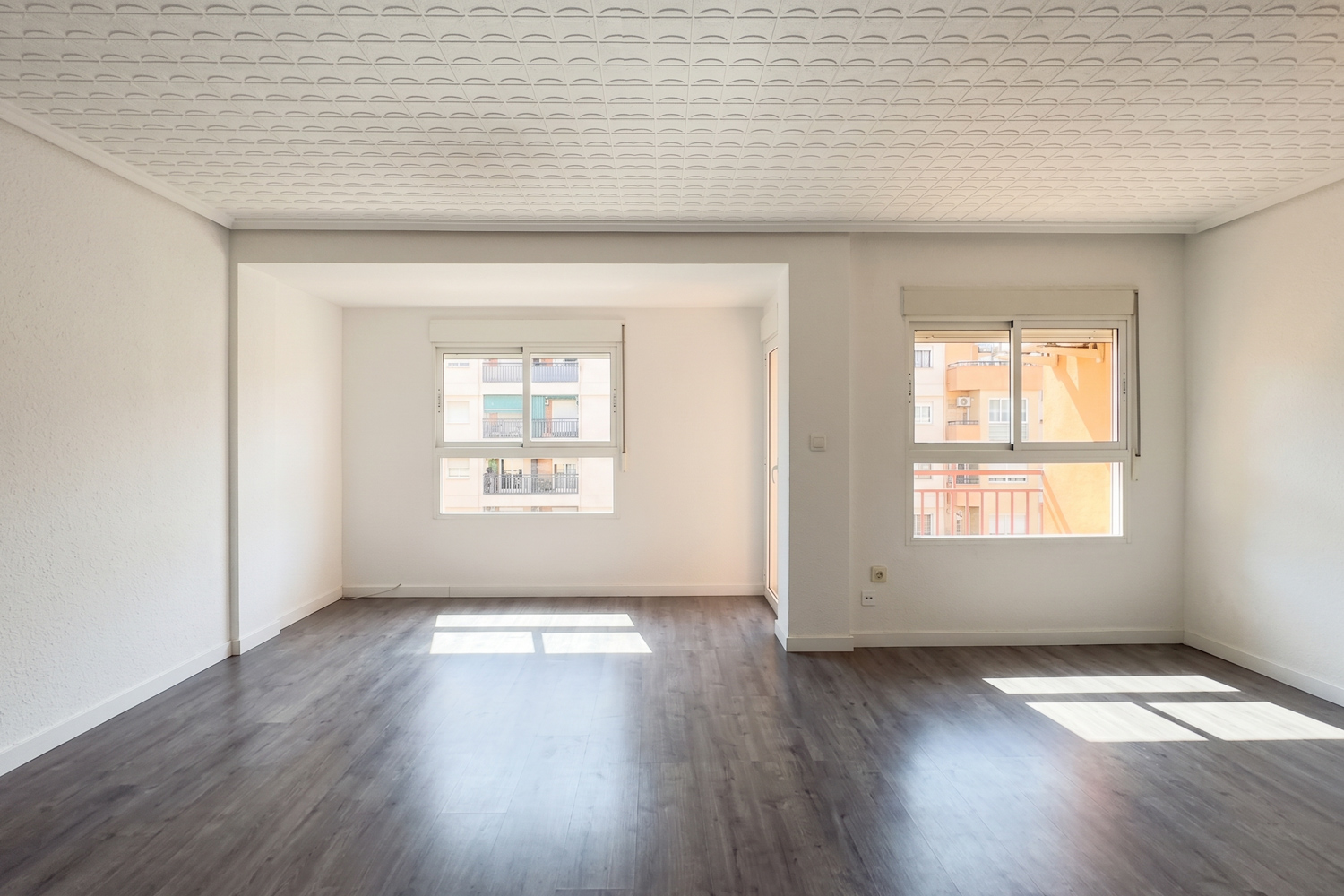 Bright flat in Mestalla